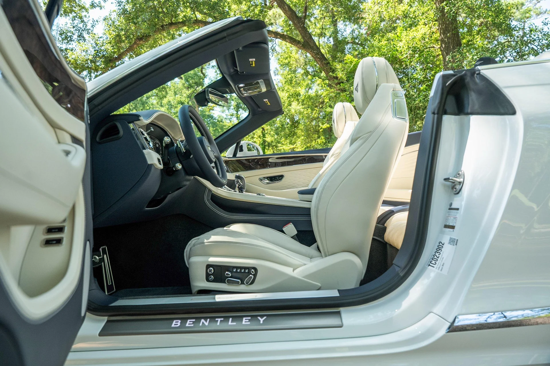 mph019_2610167181_451284869_695f545e9054447ae61080a9_31a6138221