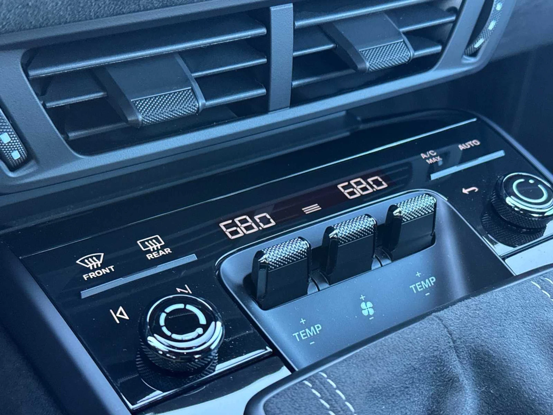 mph019_2611987305_fc527499a20d33e05994aaf1ba14e6c3x_3ca333e9a5