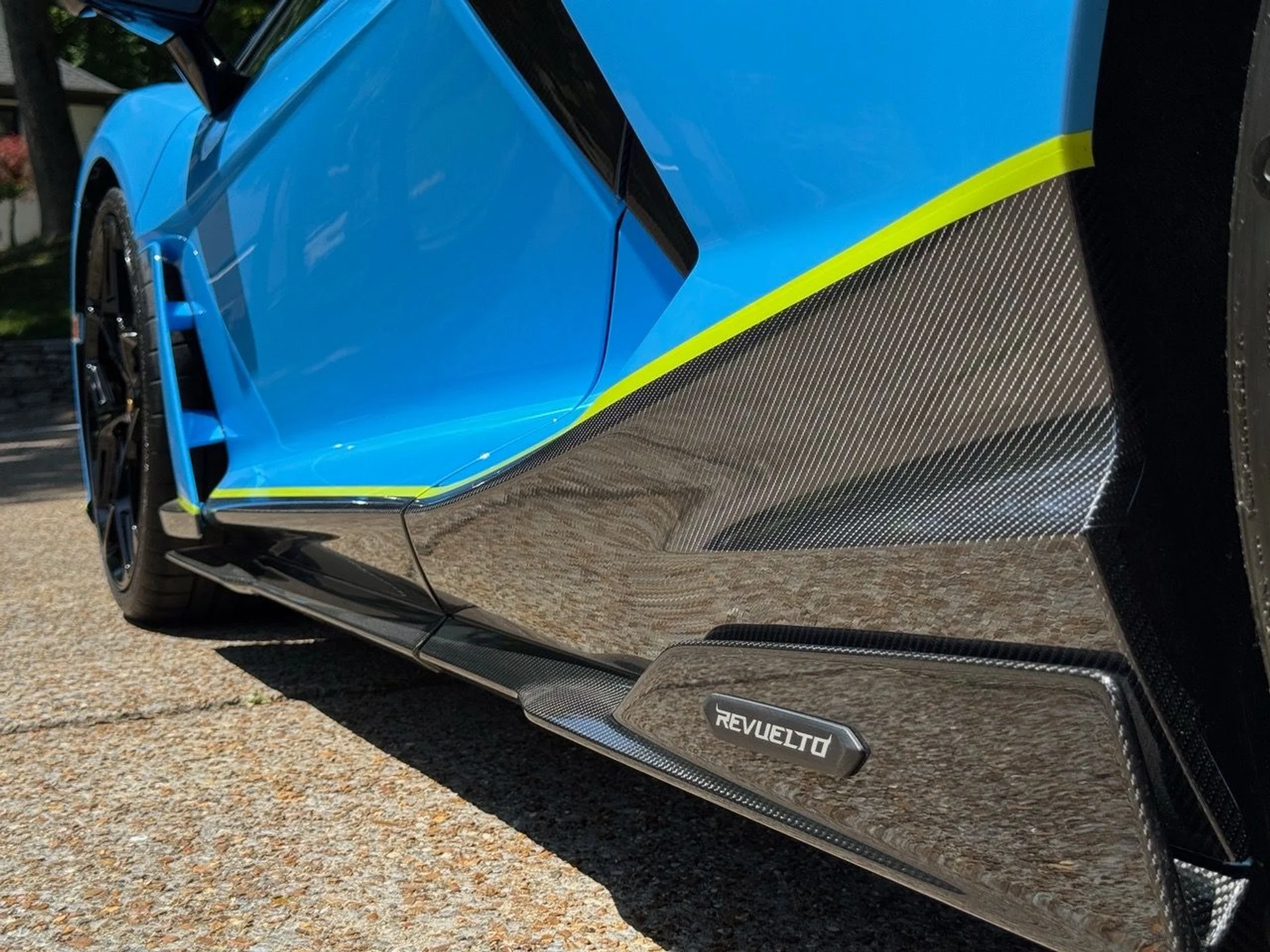mph019_2612891689_Used_2024_Lamborghini_Revuelto_1778796224_9aa6488f04