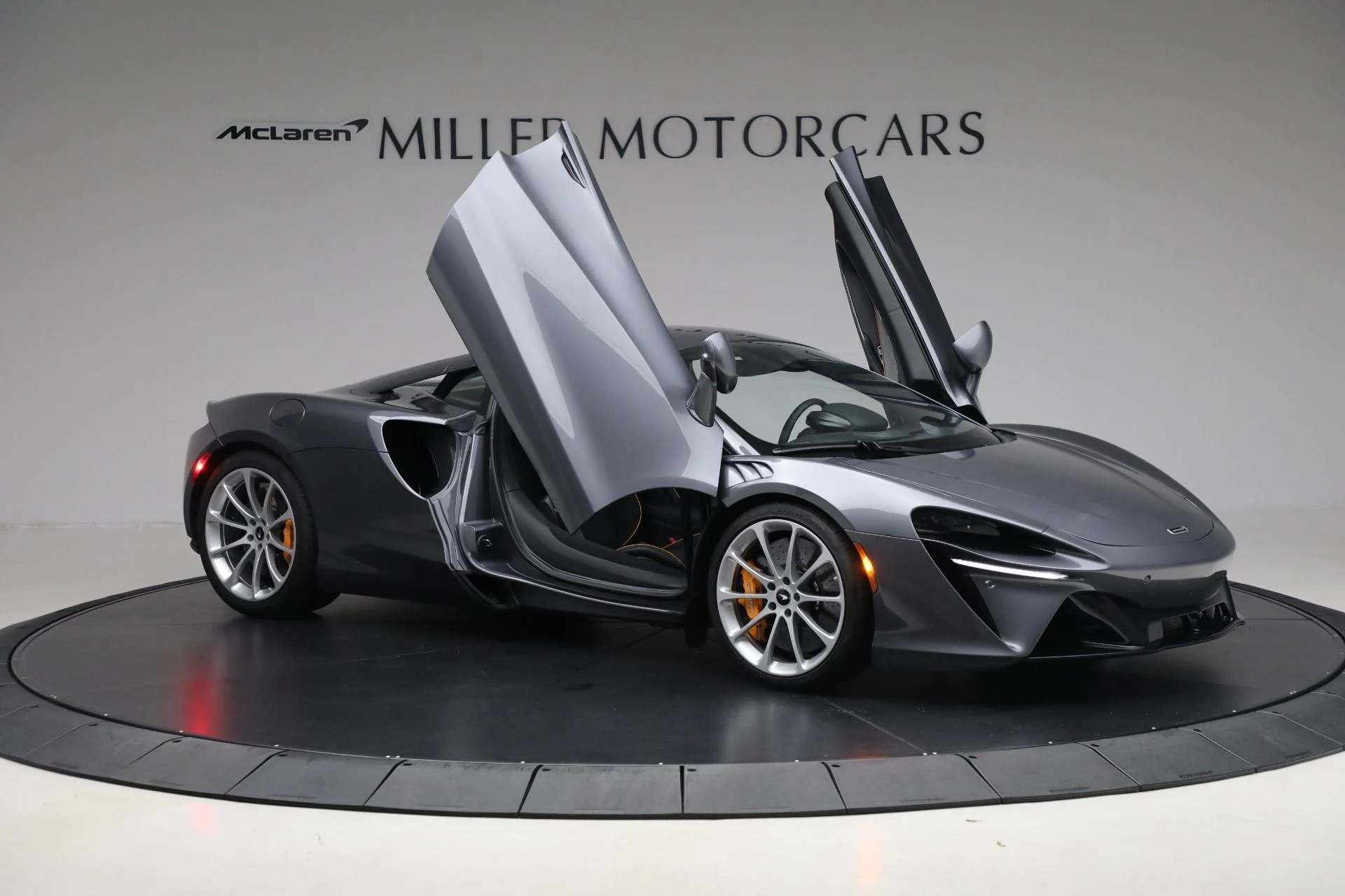 mph019_2613106789_Used_2024_Mc_Laren_Artura_Vision_acb0576082