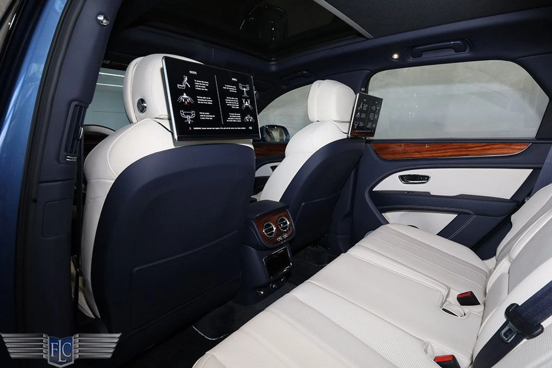 mph019_2614504965_used_2022_bentley_bentayga_v8awd_9689_22903607_20_1024_195692fc5a
