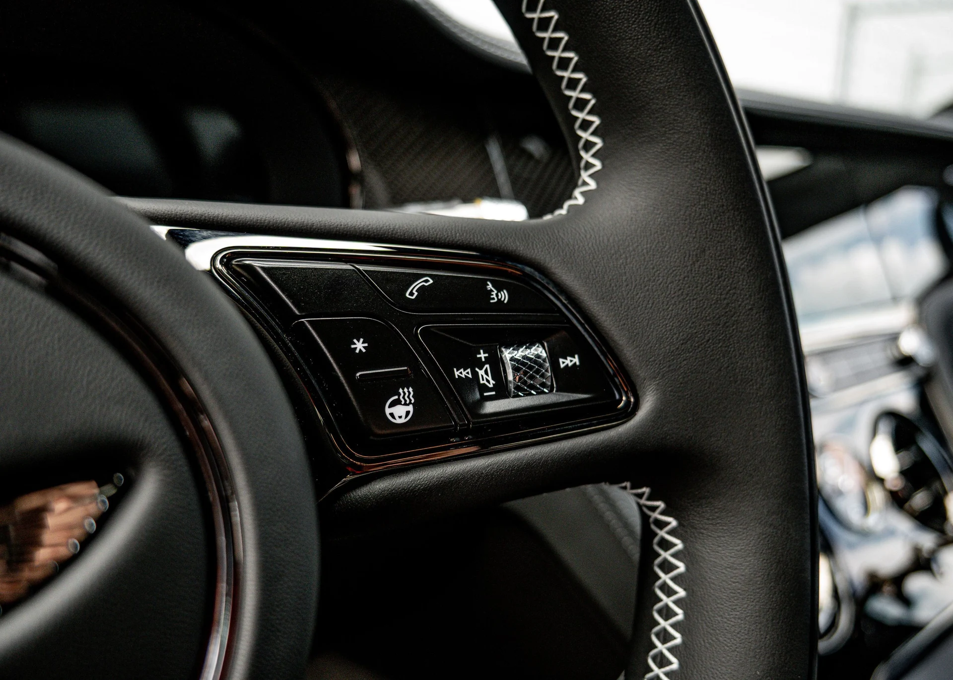 mph019_26235872_35048762_ad93_4ceb_8b9e_058cbb272d85_6efea7f877