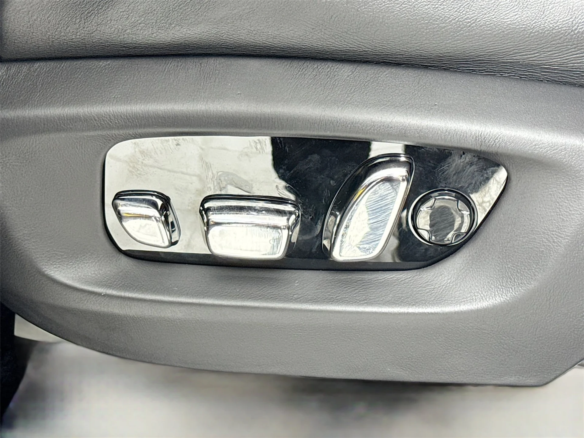 mph019_2623745575_380992a08e89ea4e298b77eb4de06303x_0527cb36b6