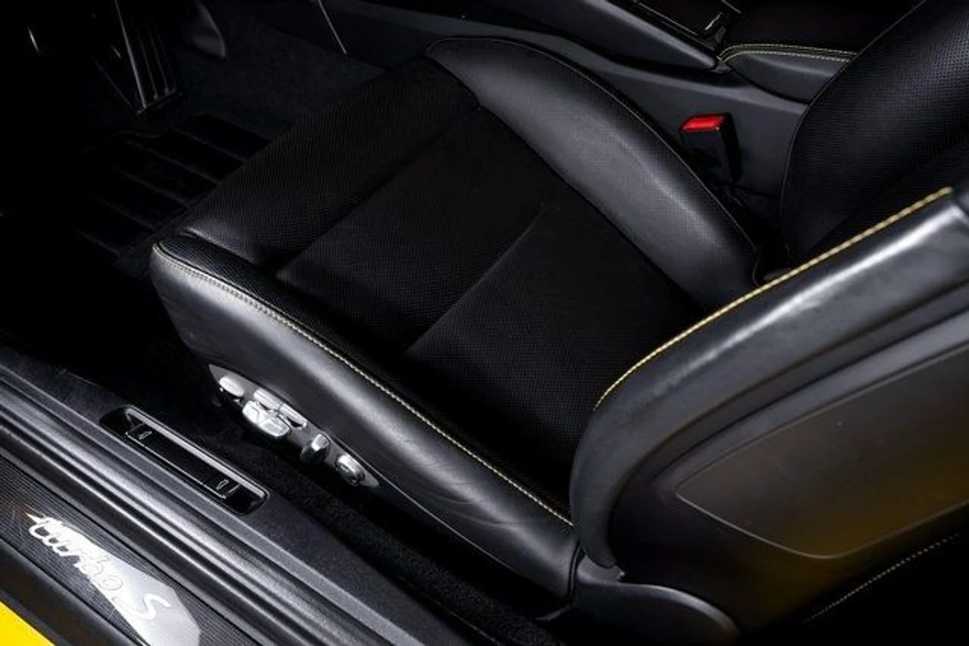 mph019_2632120846_7f49715f6a93accf794bdf15cd970f00x_f6cf1ec30b