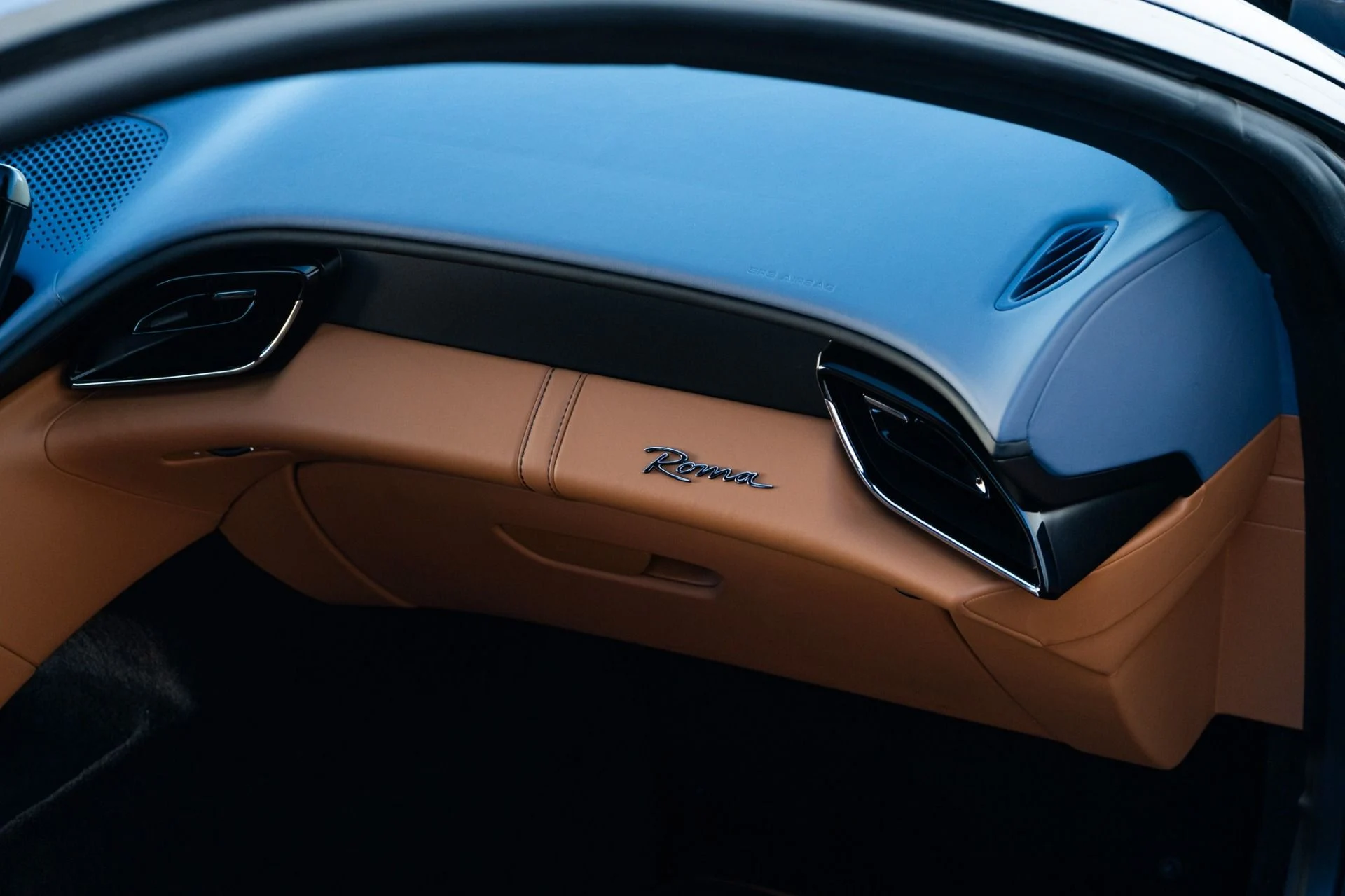 mph019_2632942080_Used_2022_Ferrari_Roma_1764112587_854a2d4af6