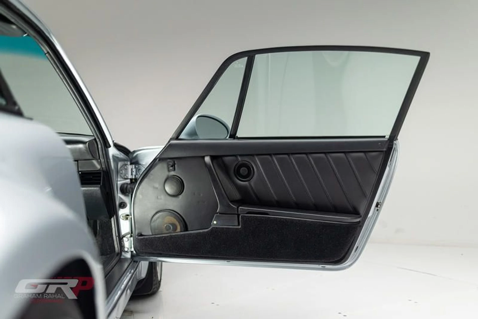 mph019_2634122417_363601_B4_1_C27_4820_B782_69052_CFBFDA_2_e076906775