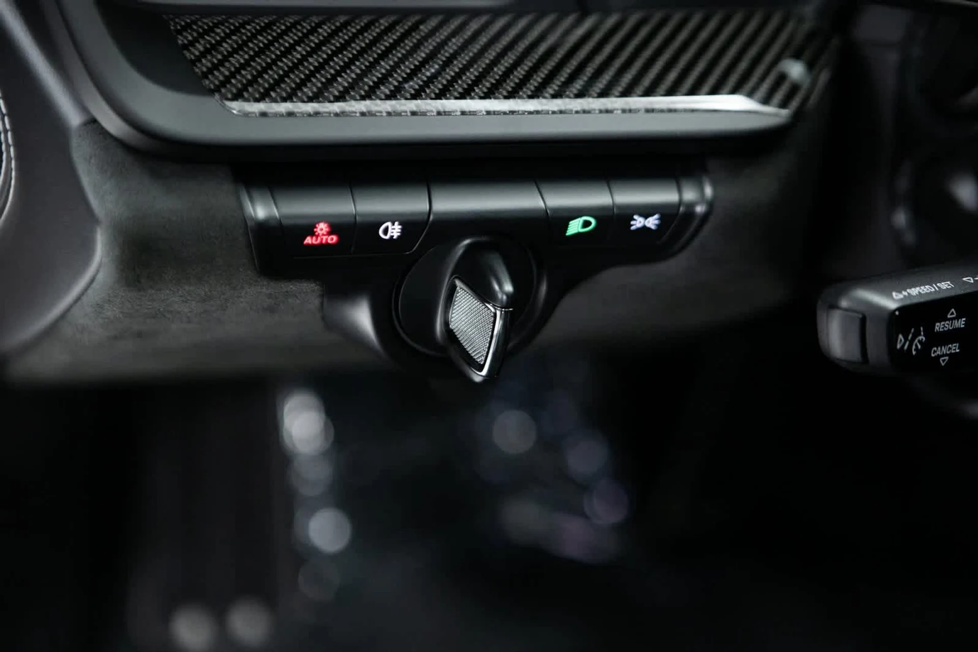 mph019_2636555008_b3907ed1d4608723ab1d594b2f58dedex_0376387d2a