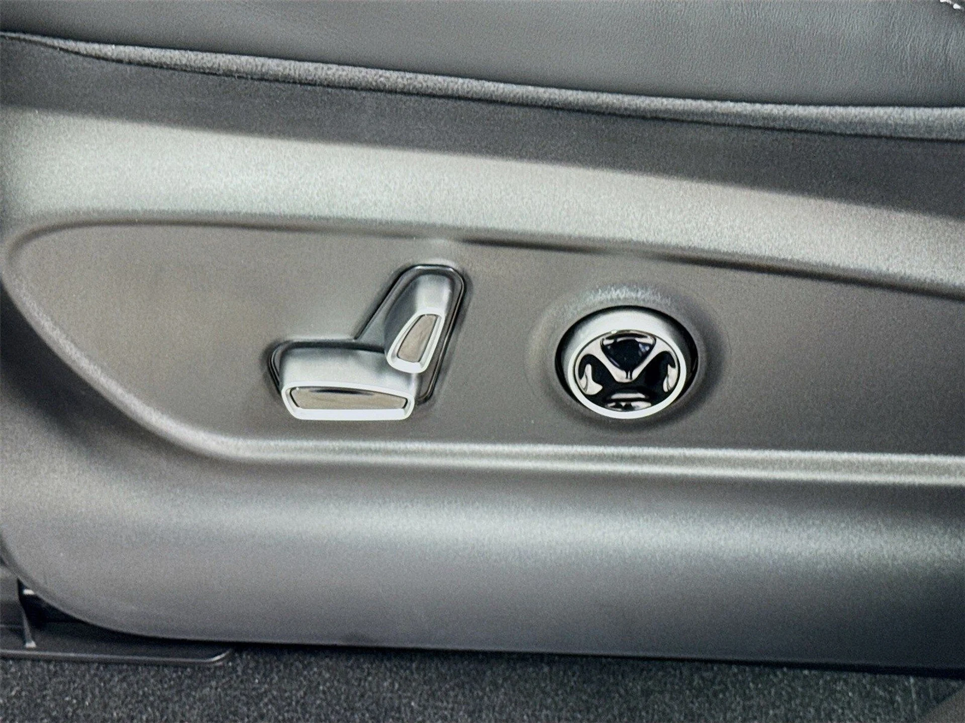 mph019_2638673952_8a3089c2452d048521cf4fd6dc55dfbax_52bddfe575