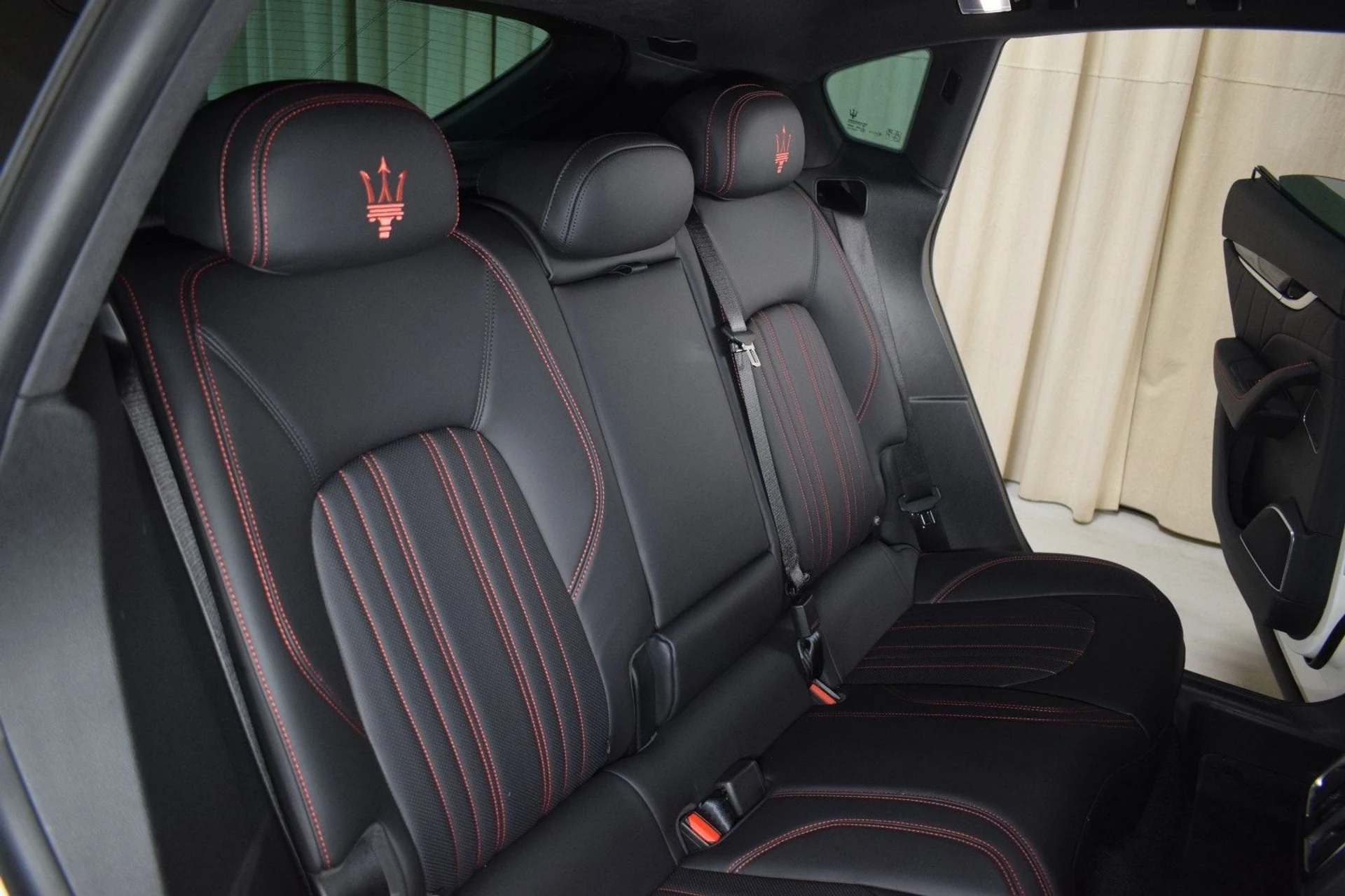 mph019_2647180138_42db70165bf490f73c7eabdd6c99e595x_968bf6796f