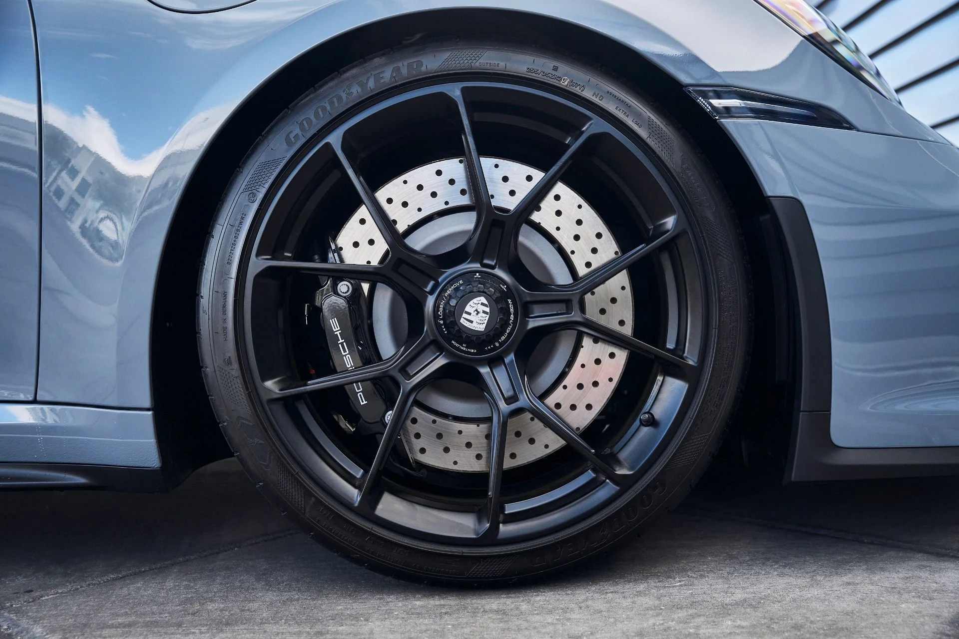 mph019_2651102669_Used_2023_Porsche_911_GT_3_1771295161_694fe1e9f6