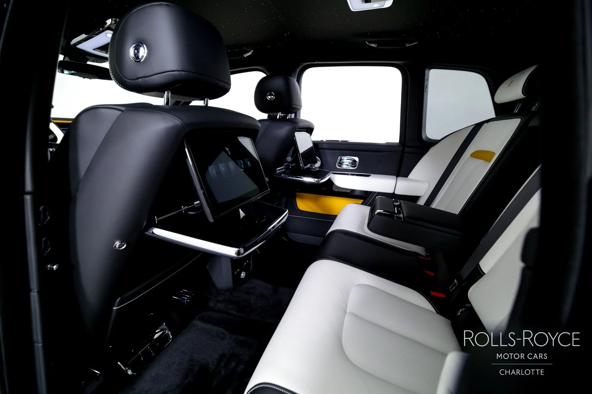 mph019_2656795211_Used_2025_Rolls_Royce_Cullinan_1746196138_7be82685e0