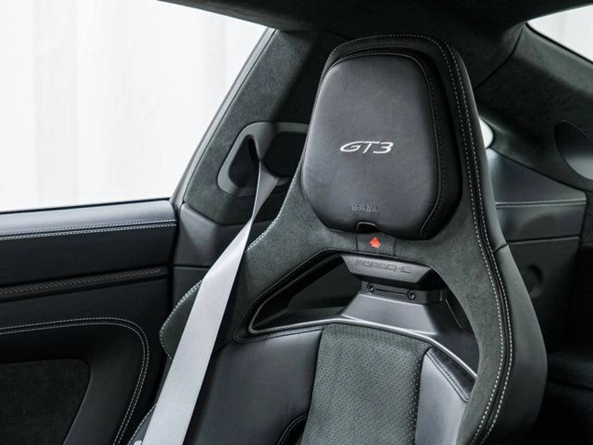 mph019_2658377332_nf_N0_PNZE_4_PY_Bla_A5nd9_Jf_AXK_5_NI_89930f28b7