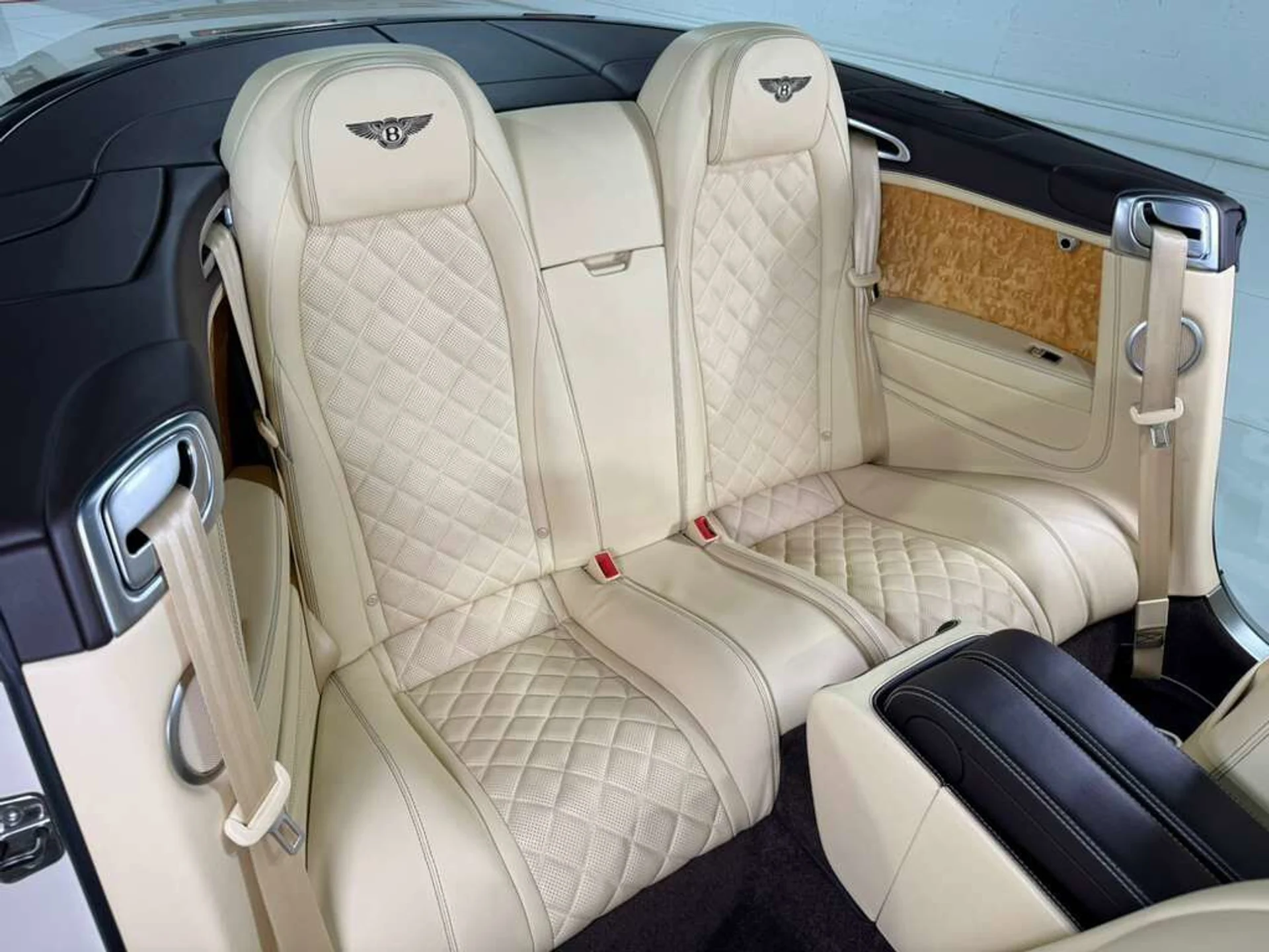 mph019_2659108790_79d3b403a649c08e4bca535c4cecf074_a8fee948a4