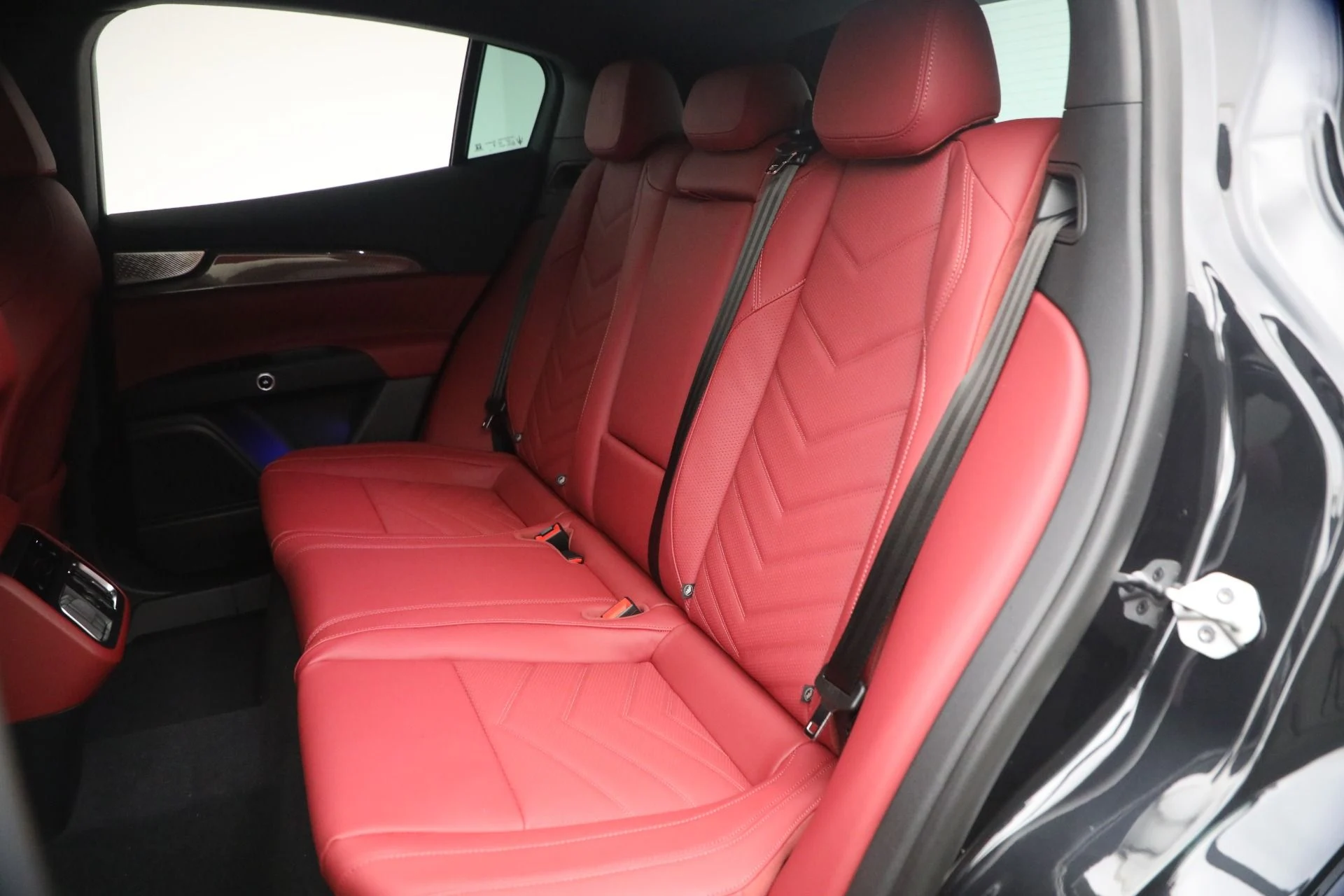 mph019_2660345298_New_2026_Maserati_Grecale_Modena_1768426057_c8f389a1d3