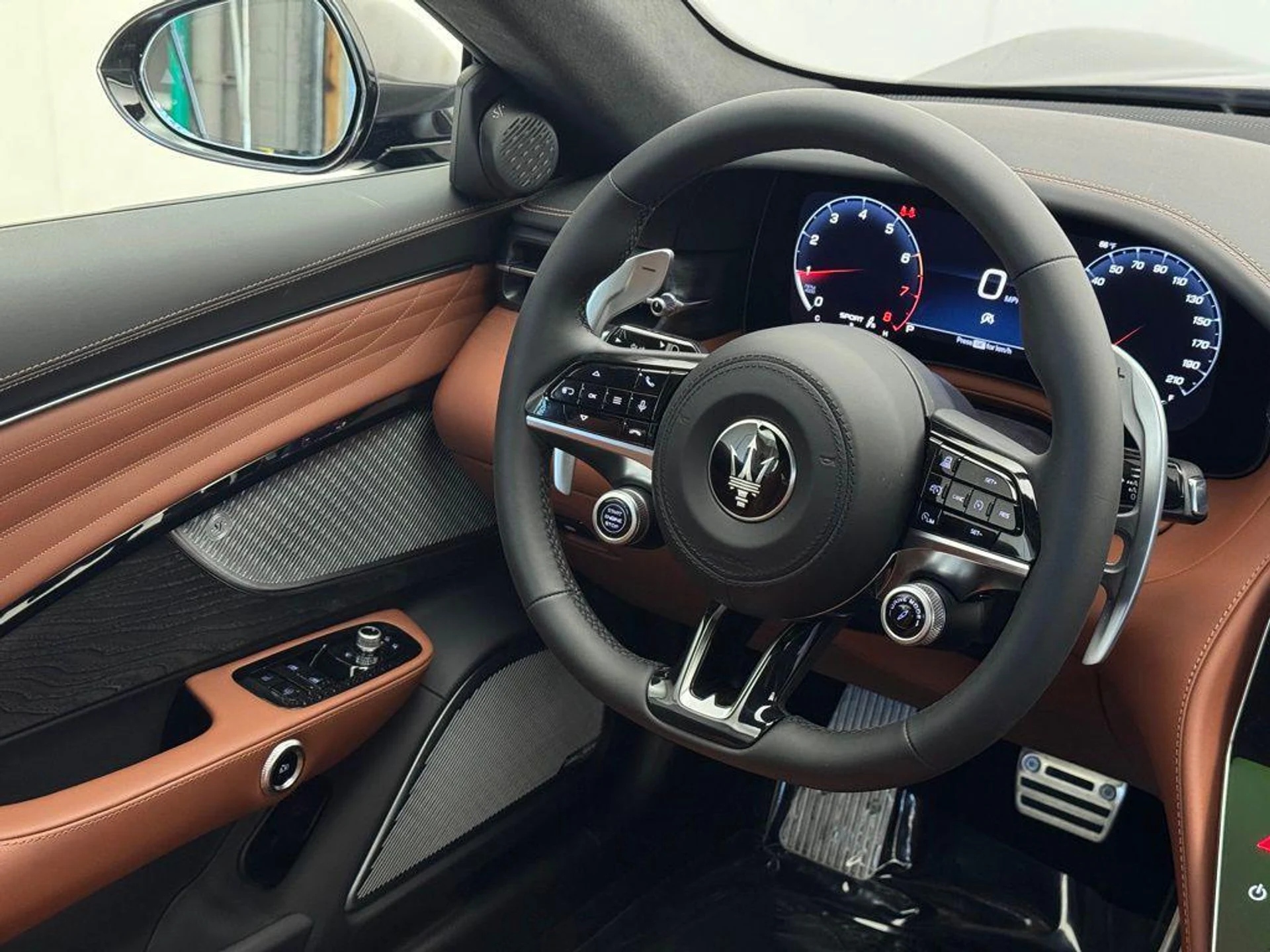 mph019_2664053404_18_SI_Cqn_I9k_ESZK_9v_ID_Apn5_1_D8_E_5057b1af36