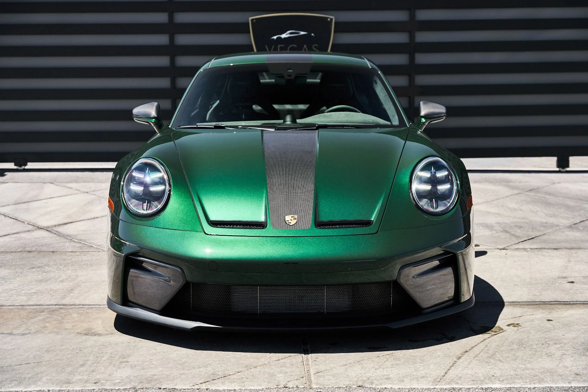 mph019_2674378924_Used_2025_Porsche_911_GT_3_1780363243_3ff2091a10