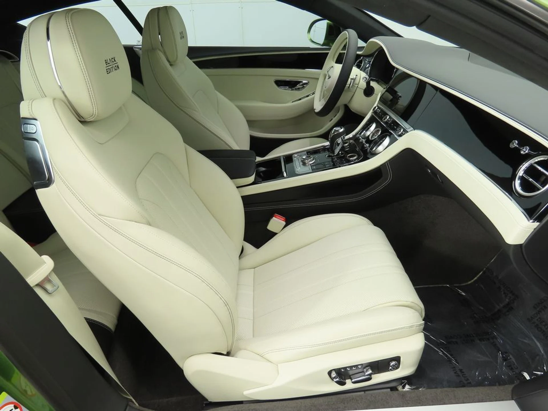 mph019_2682583729_new_2025_bentley_continental_gtblackeditioncoupe_8119_22910192_20_1024_cd2a6c7ef4