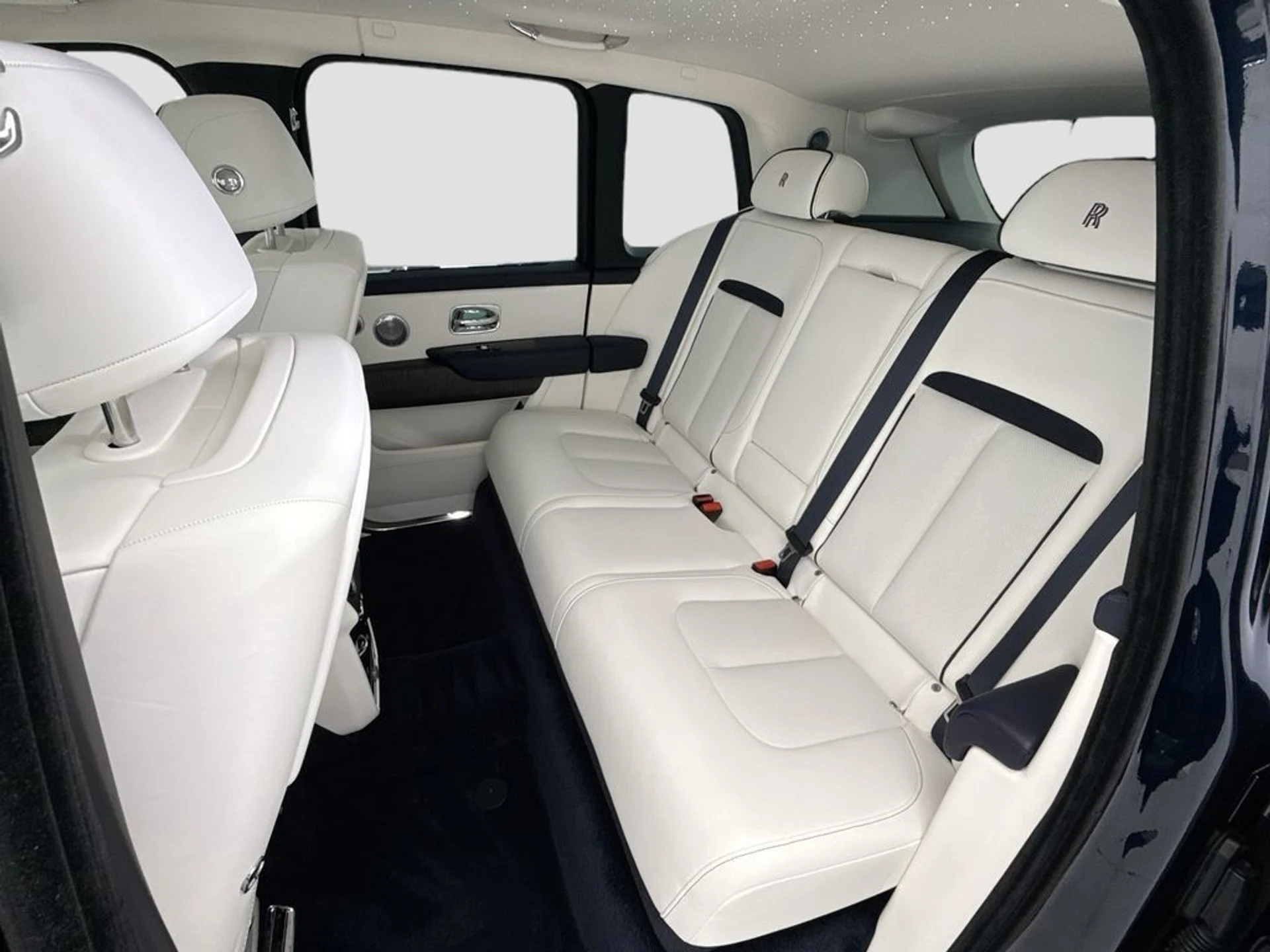 mph019_2682878638_used_2026_rolls_royce_cullinan_sportutility_8119_23009484_20_1024_1cbd1f3690