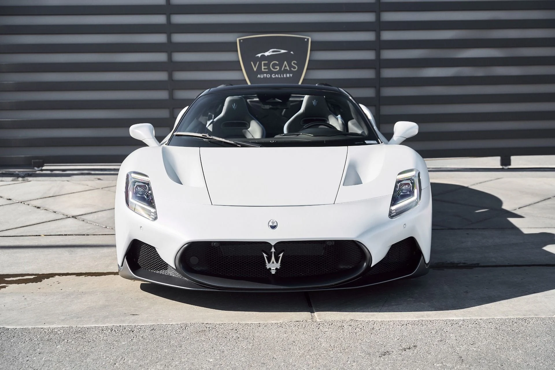 mph019_2689979321_Used_2023_Maserati_MC_20_1769481182_62a4a6213a