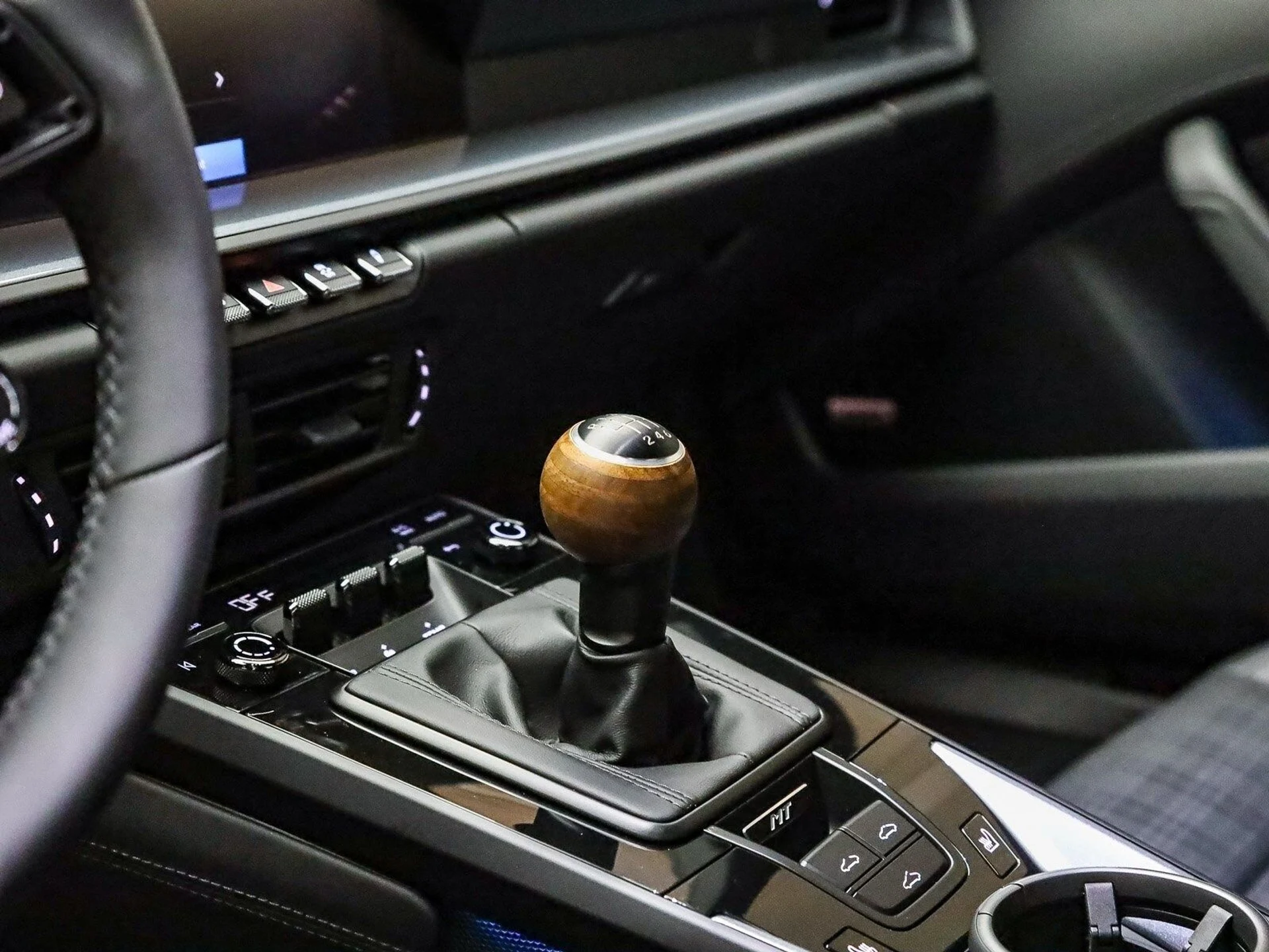 mph019_2691892494_f39c6b7f28660eca7f9055e4444128e0x_c5a17dbb60