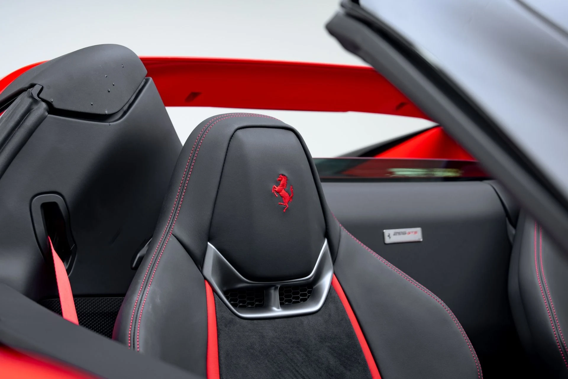 mph019_2695485397_Used_2023_Ferrari_296_GTS_1776370037_e590e48bf3