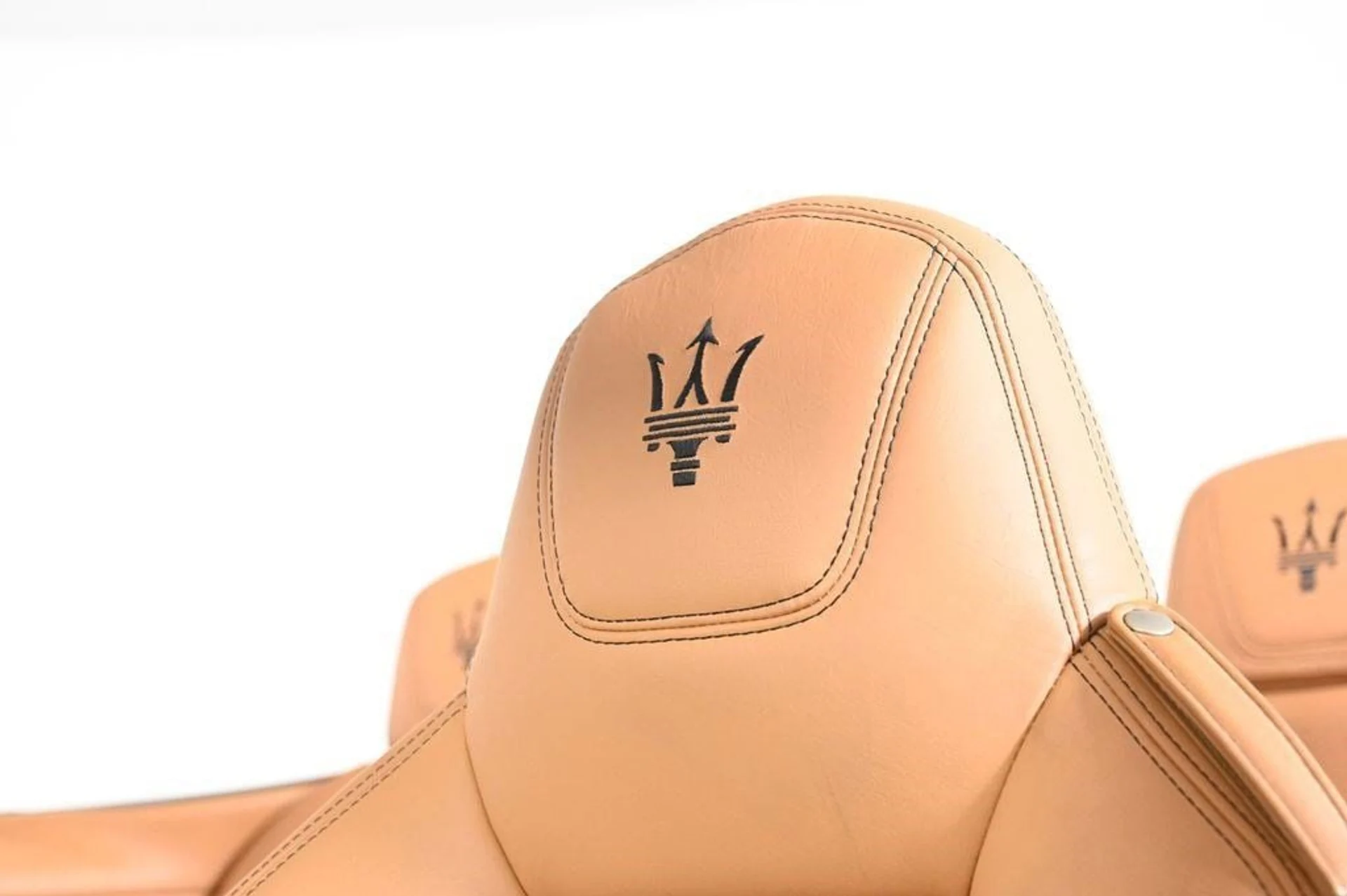 mph019_2696556266_used_2018_maserati_granturismo_mc47l_11350_22854179_19_1024_0106da7506