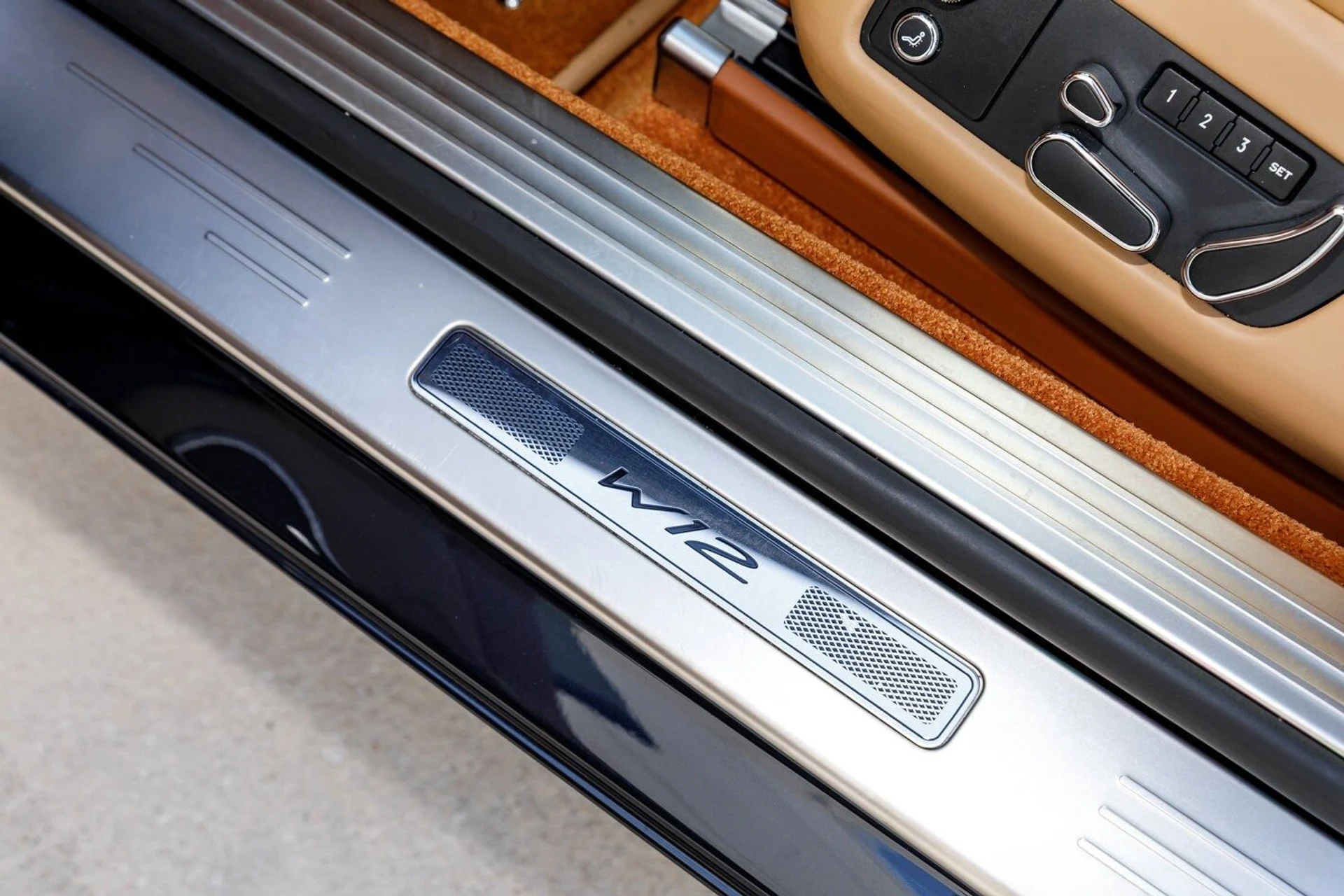 mph019_26997227_1fa06cca482f2109c1f935a40cc33e82x_6cc2eb487f