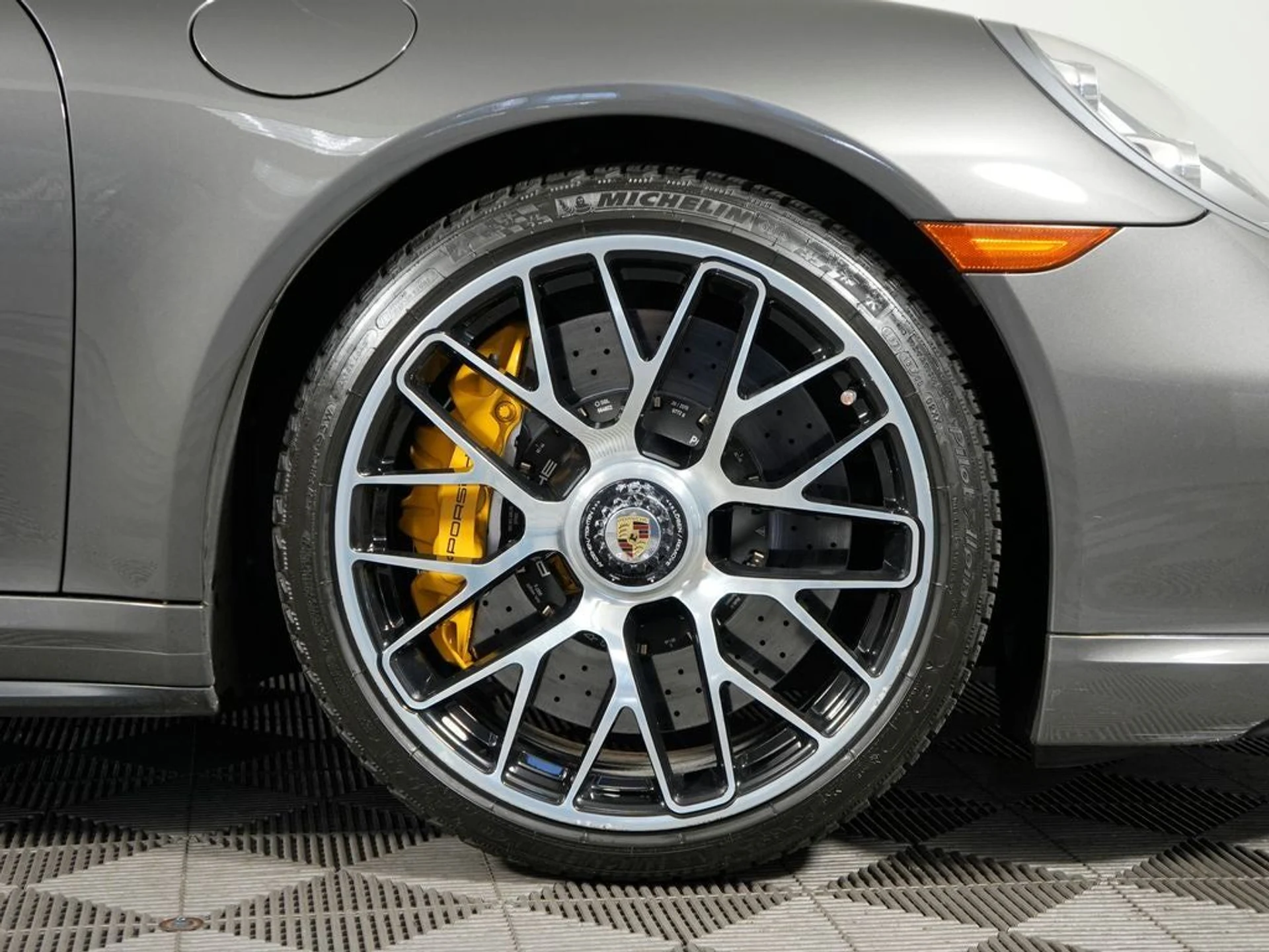 mph019_2707748632_20_38b15e6fe3