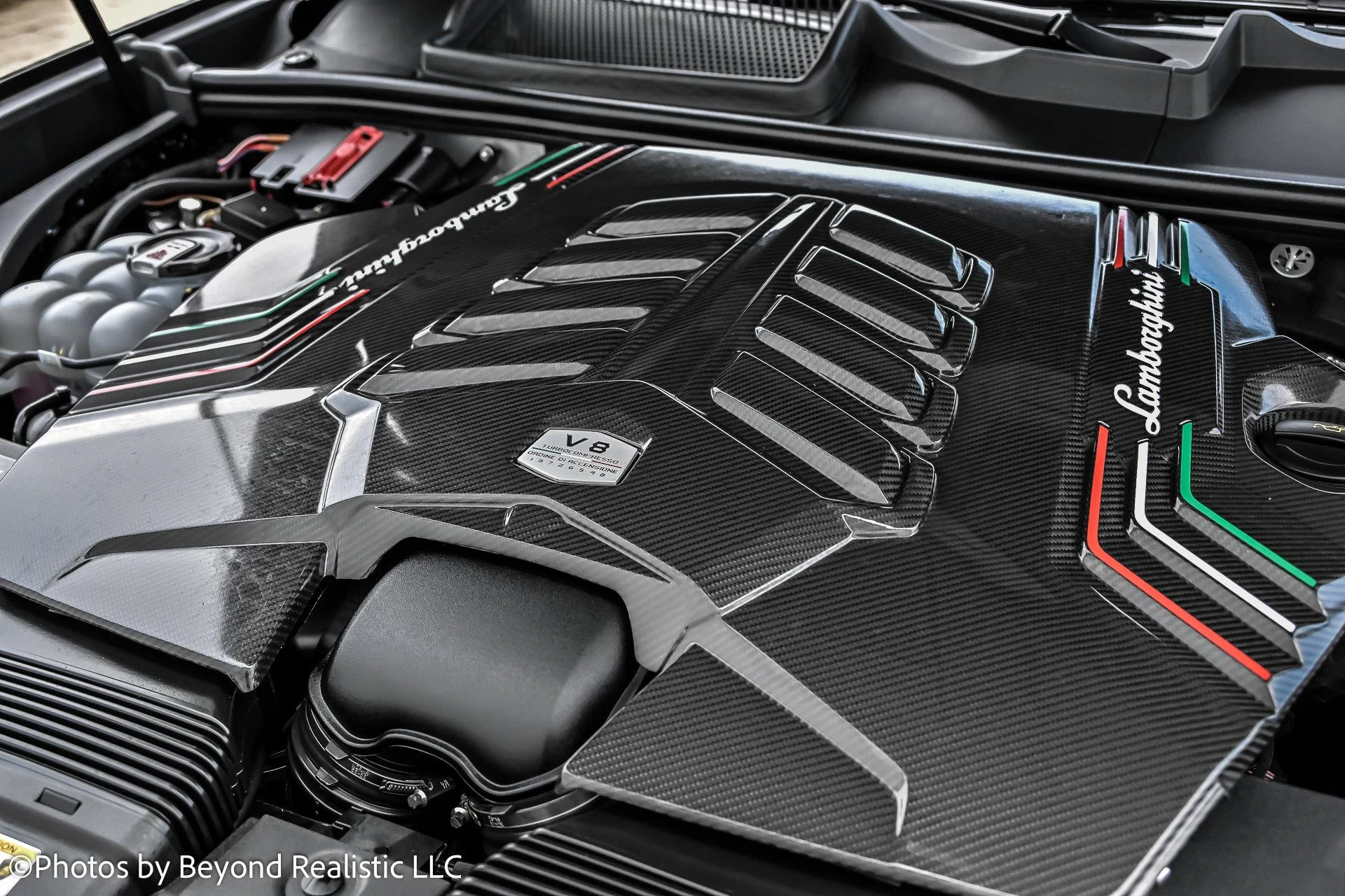 mph019_2712746573_Used_2024_Lamborghini_Urus_Performante_1755763387_467b130891