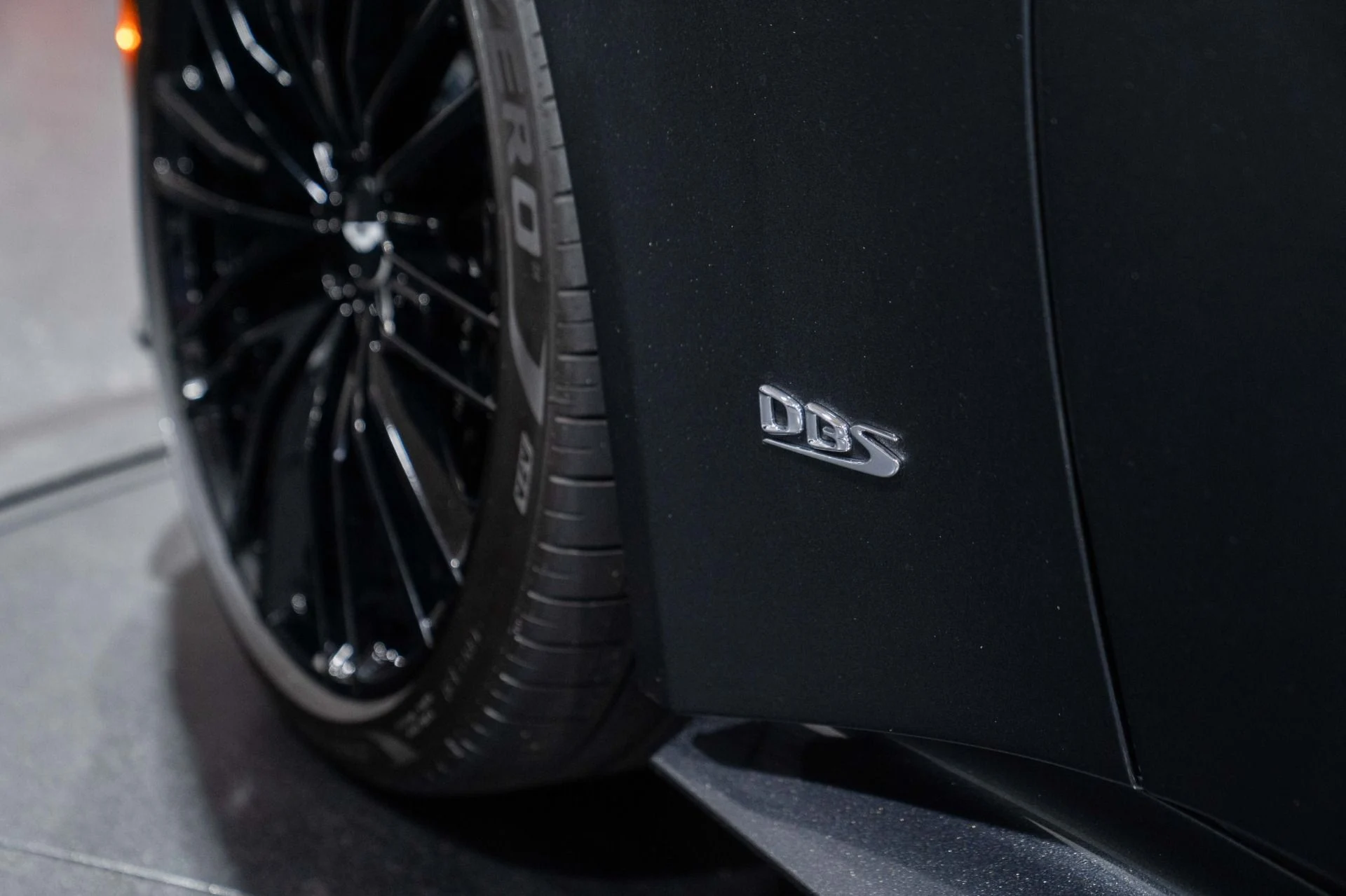 mph019_2716109891_Used_2020_Aston_Martin_DBS_Superleggera_1767994739_b29e66cb46