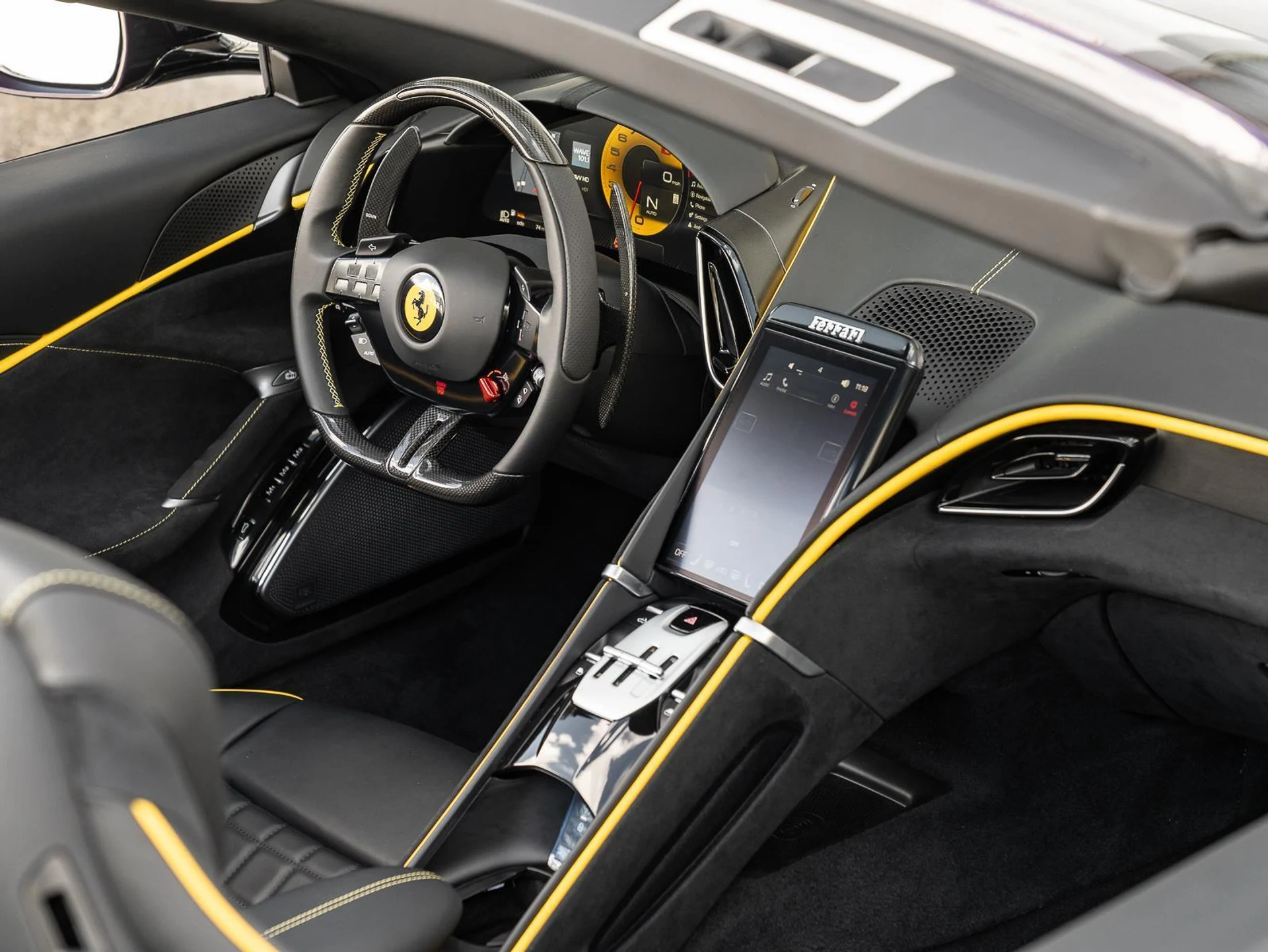 mph019_2729109838_Used_2025_Ferrari_Roma_Spider_Convertible_1772576624_7afc6c929f