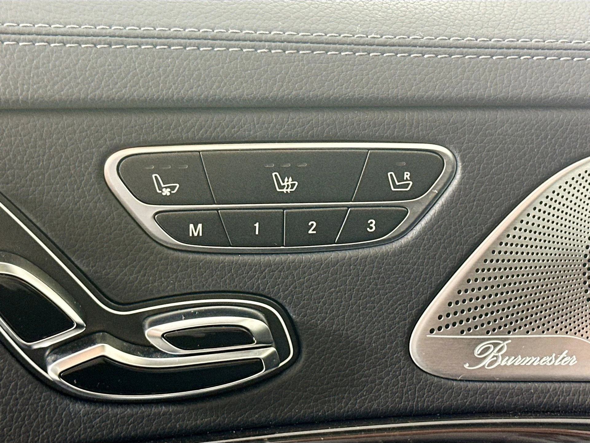 mph019_2730156198_18c7d06a401096e6bdb8b1da965719b8x_ce1d209fa7