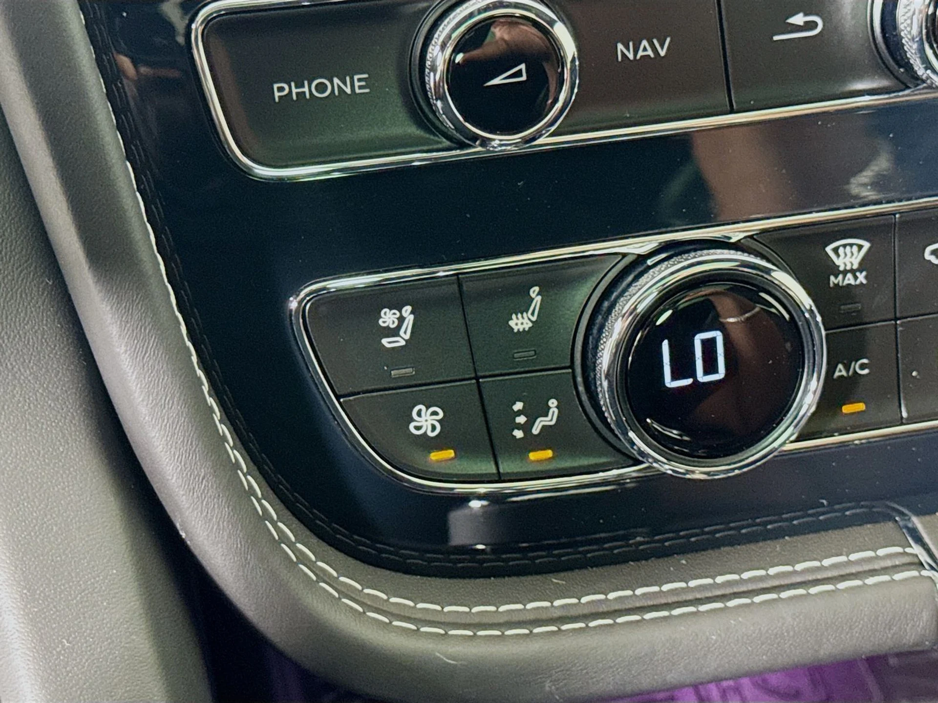 mph019_2730277480_a709deb097133ca5012a62a0f010307bx_87ef2e40ab