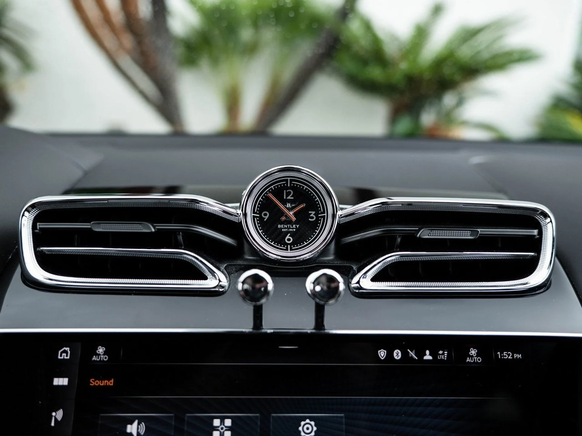 mph019_2734824795_66241dbfa4b62f8bb18c739e7f5ec8dcx_ee054ee231