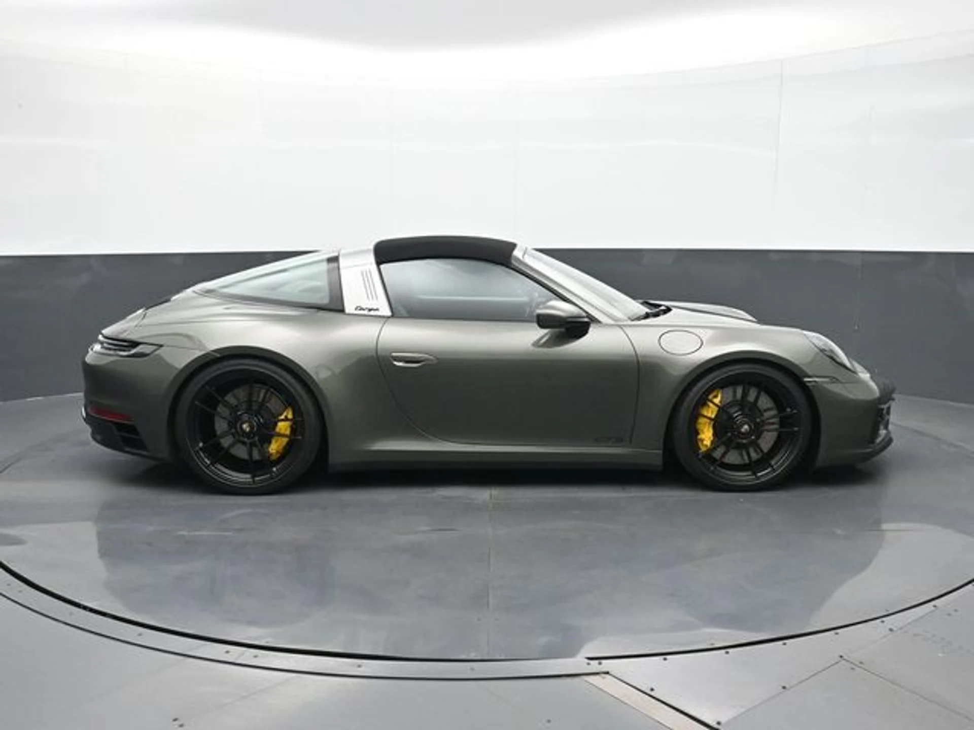 mph019_2743854804_1d2a8403236160f4e5439f2fa926ad70x_0dd81971f4