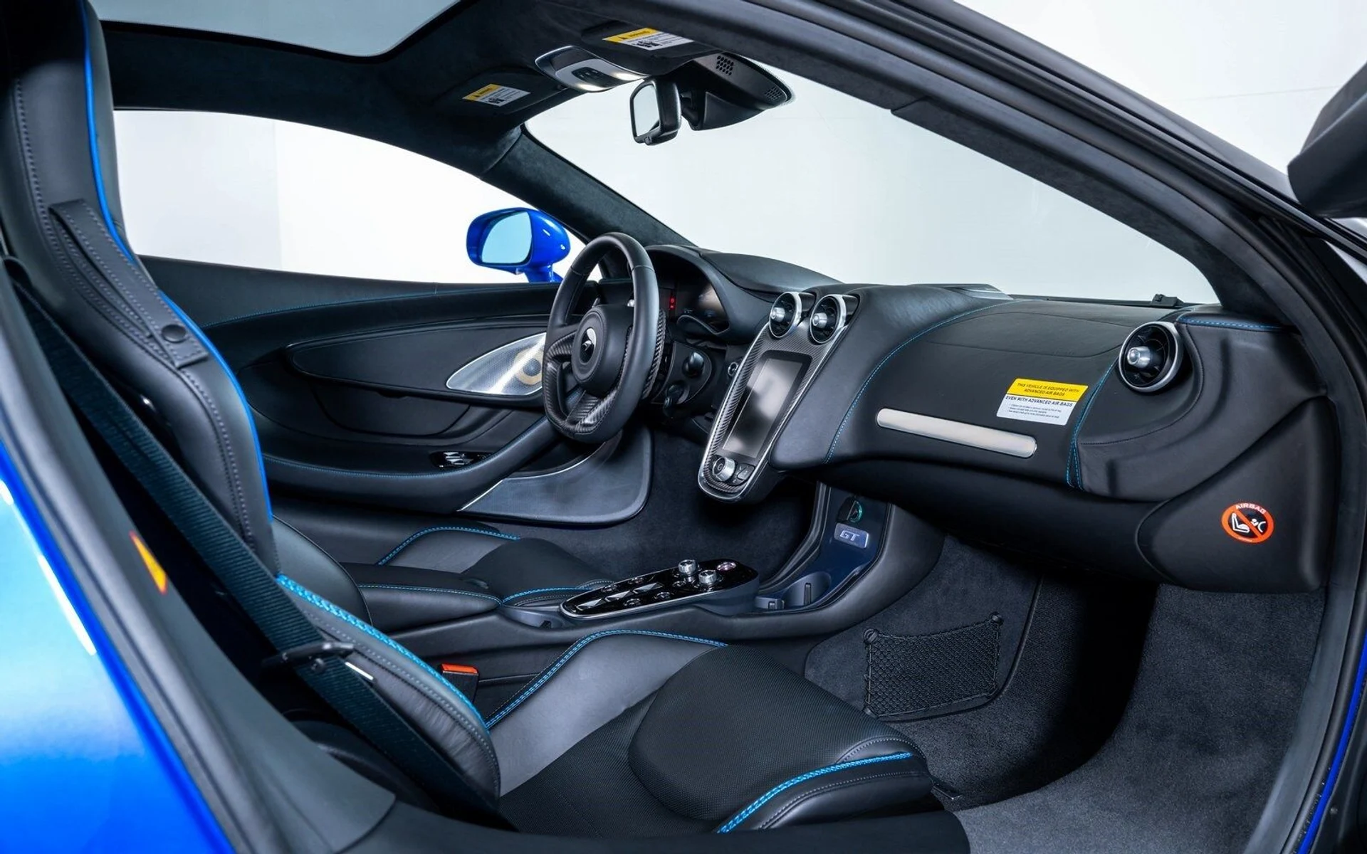 mph019_274791331_d041ebce8a81cc6c1a4dab2b1b2d421ax_2225564ada