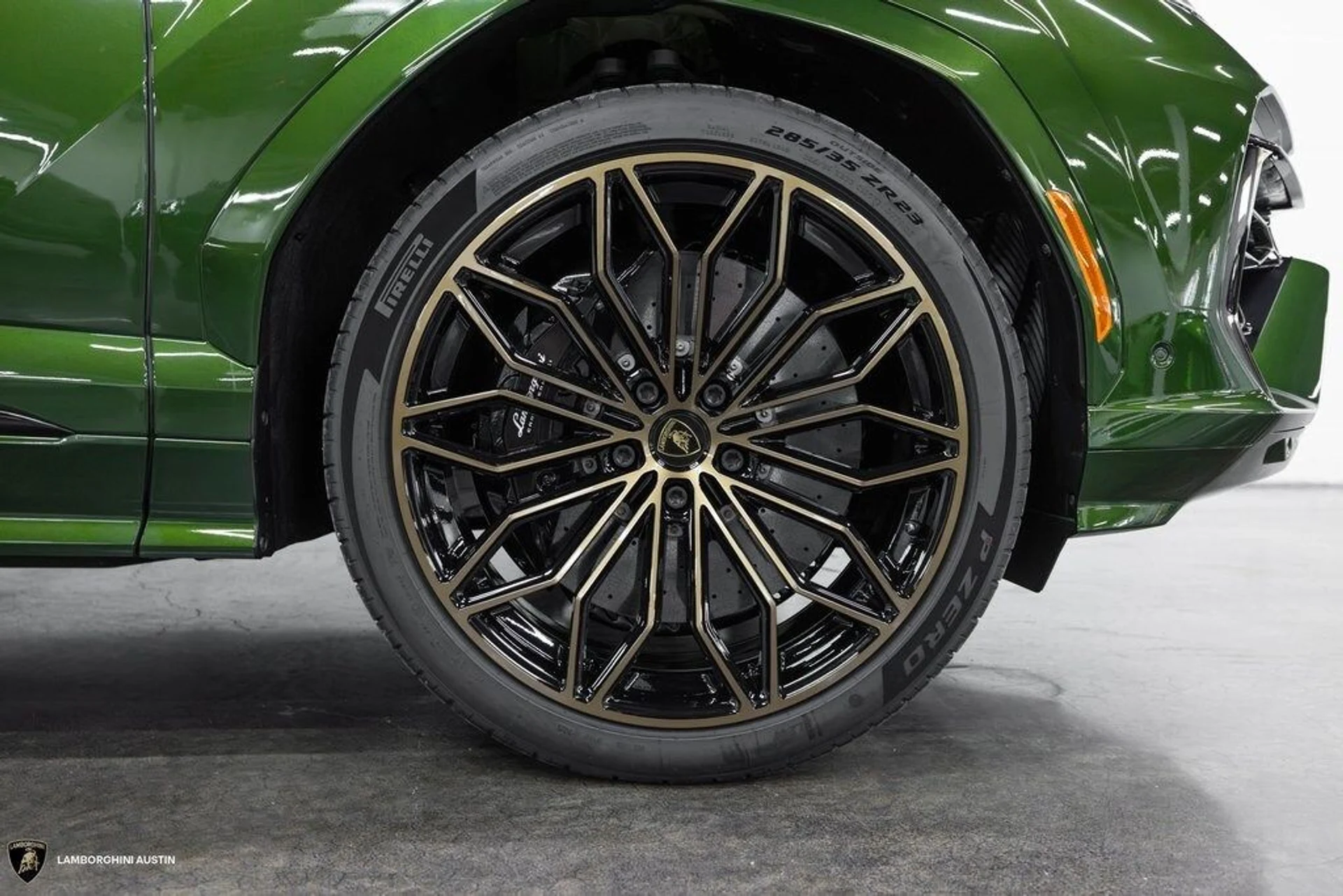 mph019_2750806562_57f8836a2b364b8f8d62d27fe91185e1x_984bde66dc