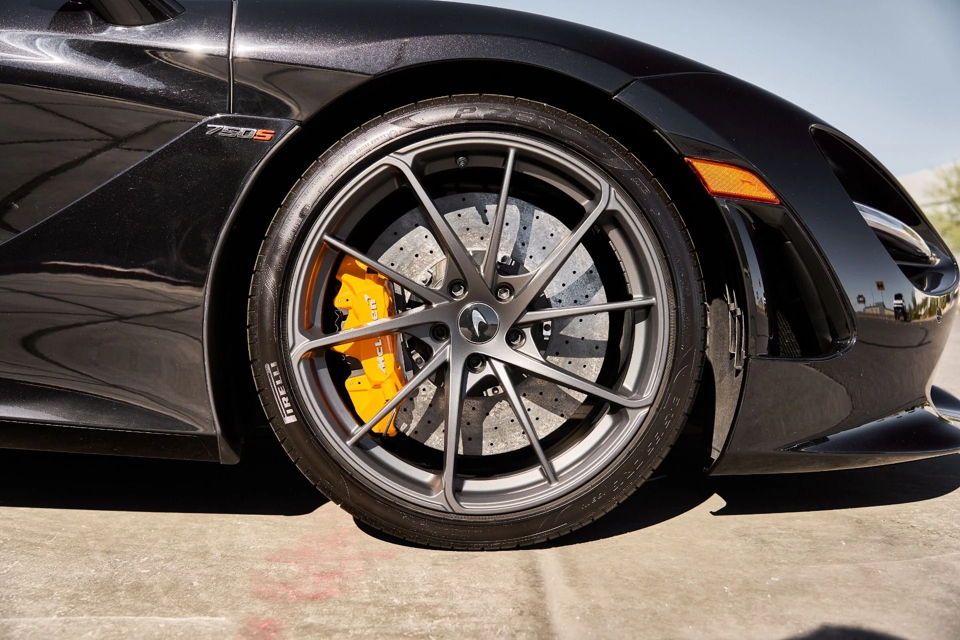 mph019_2759722192_Used_2024_Mc_Laren_750_S_Spider_1762034322_37a7b0640c