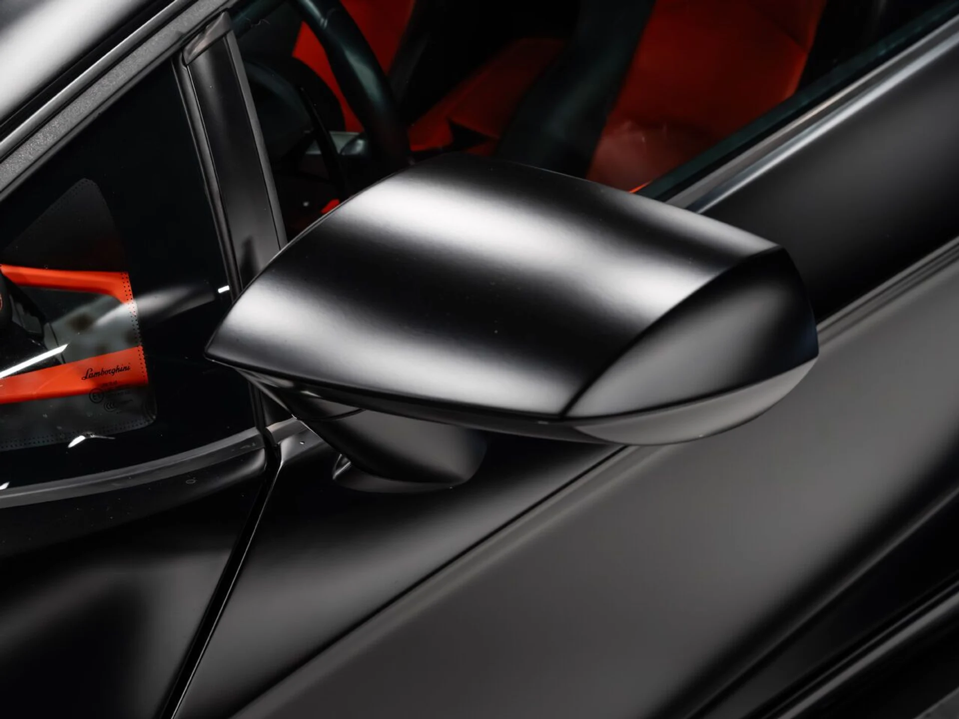 mph019_2768808323_lamborghini_aventador_2015_7ff133682d
