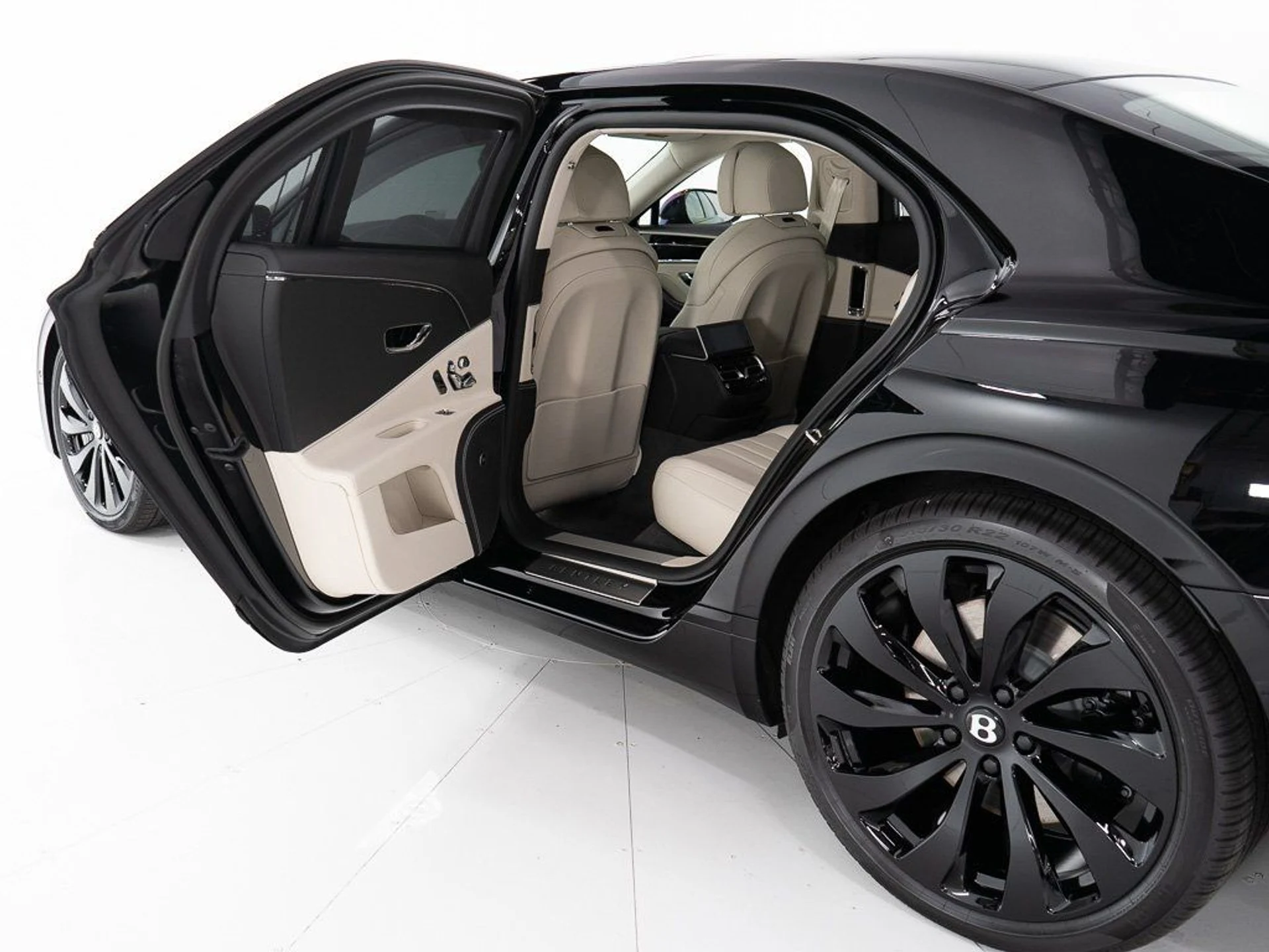 mph019_2773188437_78861558d4f6fef1f89c8b9b93215f7e_a30194a7ca