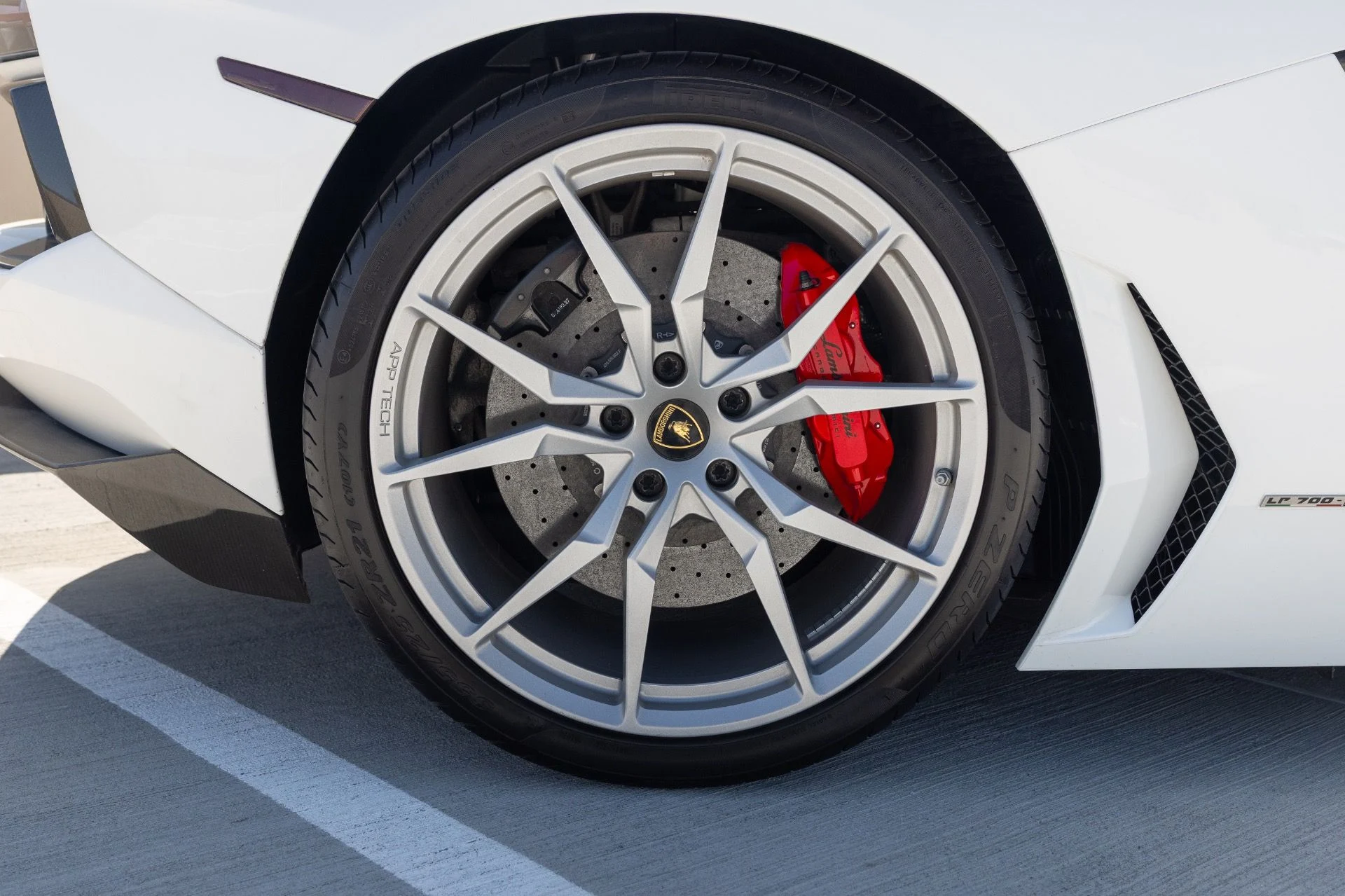 mph019_2780416572_Used_2015_Lamborghini_Aventador_LP_700_4_1785451056_749e7e4652