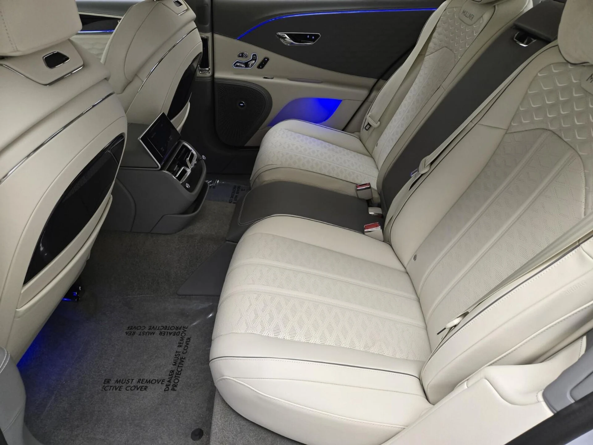 mph019_2782787873_Used_2025_Bentley_Flying_Spur_Speed_1760420779_b9afed9161