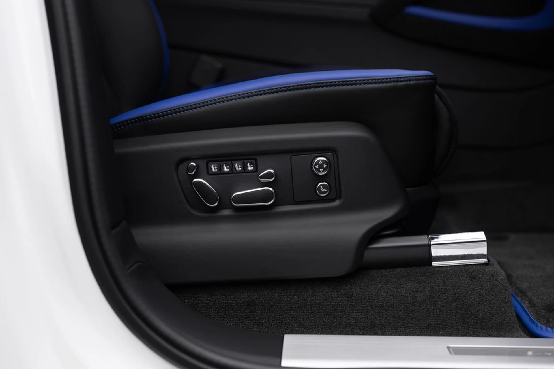 mph019_2798052354_d3e2c3cf841979cab6ef9c303530da50x_f3c364b3fa