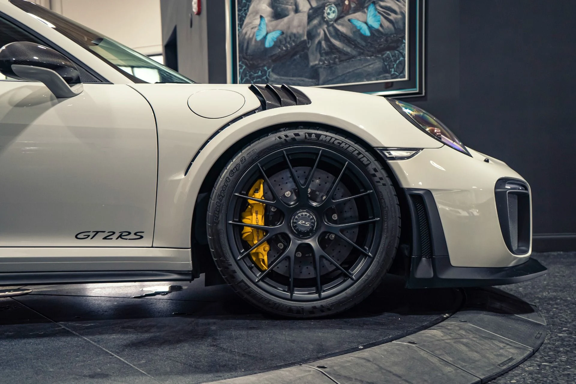 mph019_2798594395_Used_2018_Porsche_911_GT_2_RS_1774897030_deabe1f9b1
