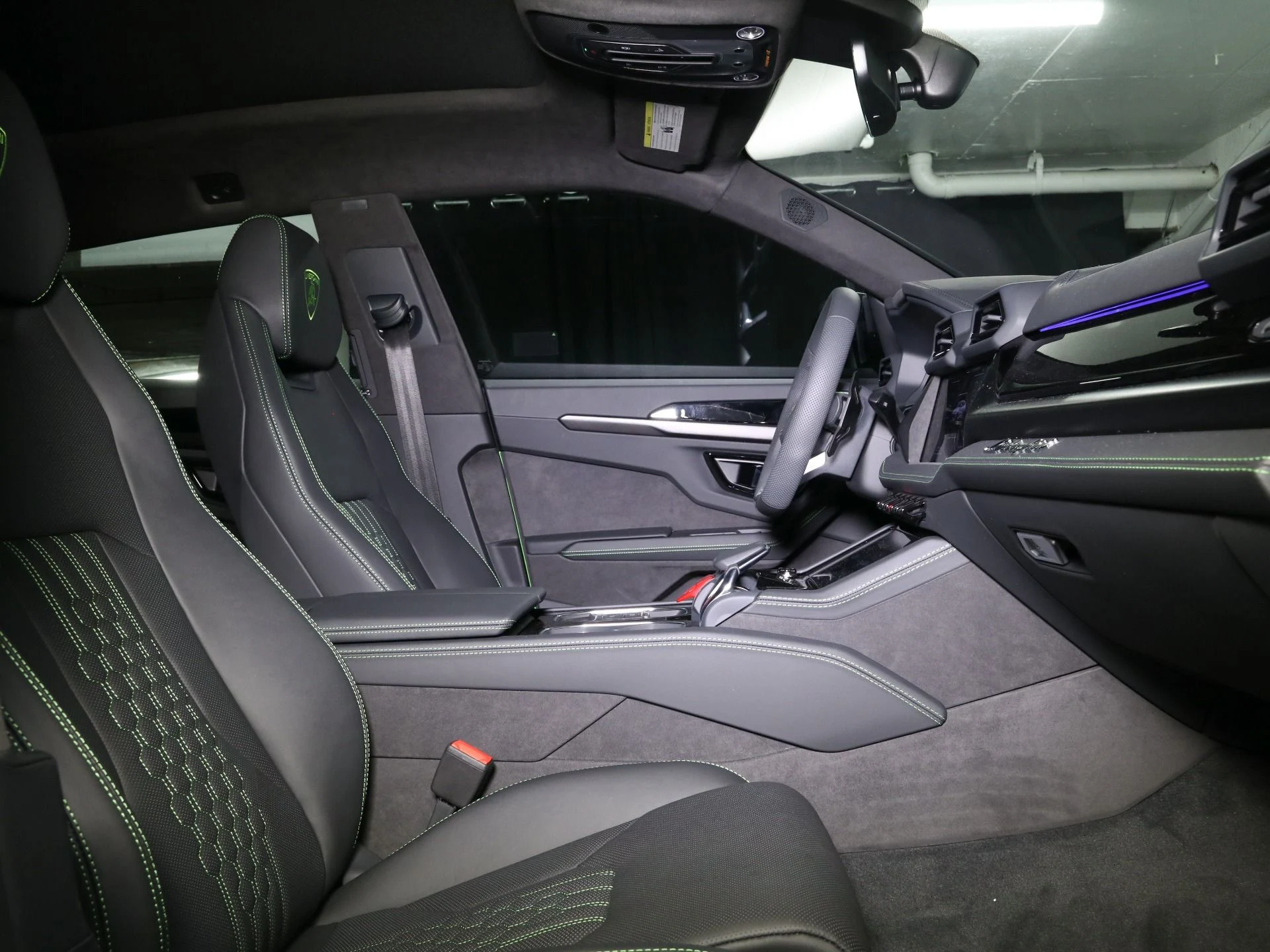 mph019_2805556365_New_2025_Lamborghini_Urus_SE_1756395127_d31baefacf