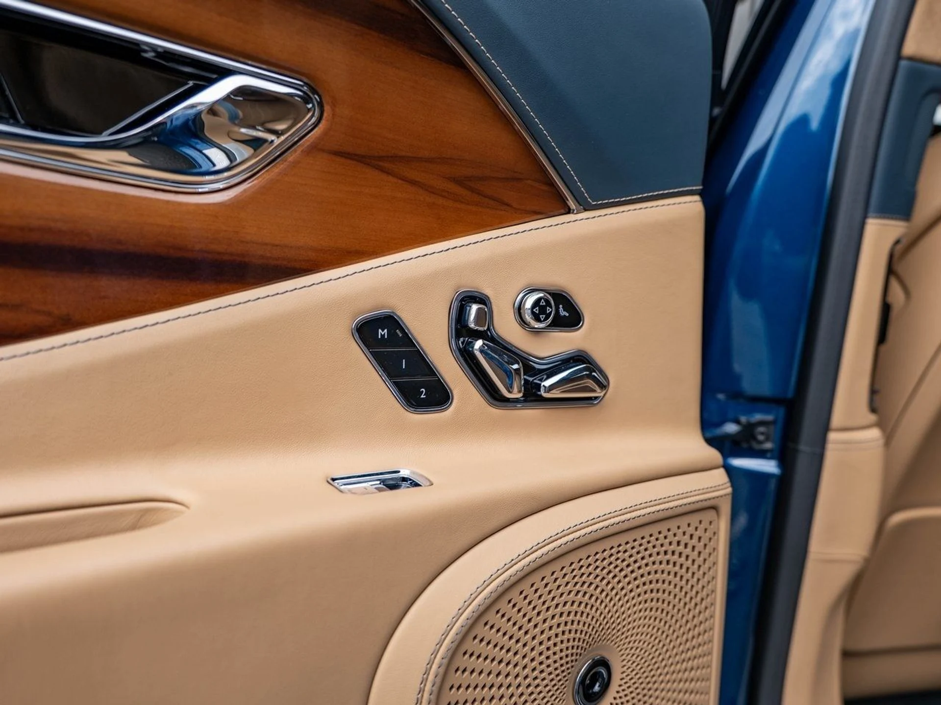 mph019_2814947492_ba67e64f135bfa903f01ac53dd62dd5fx_c27462ccc5