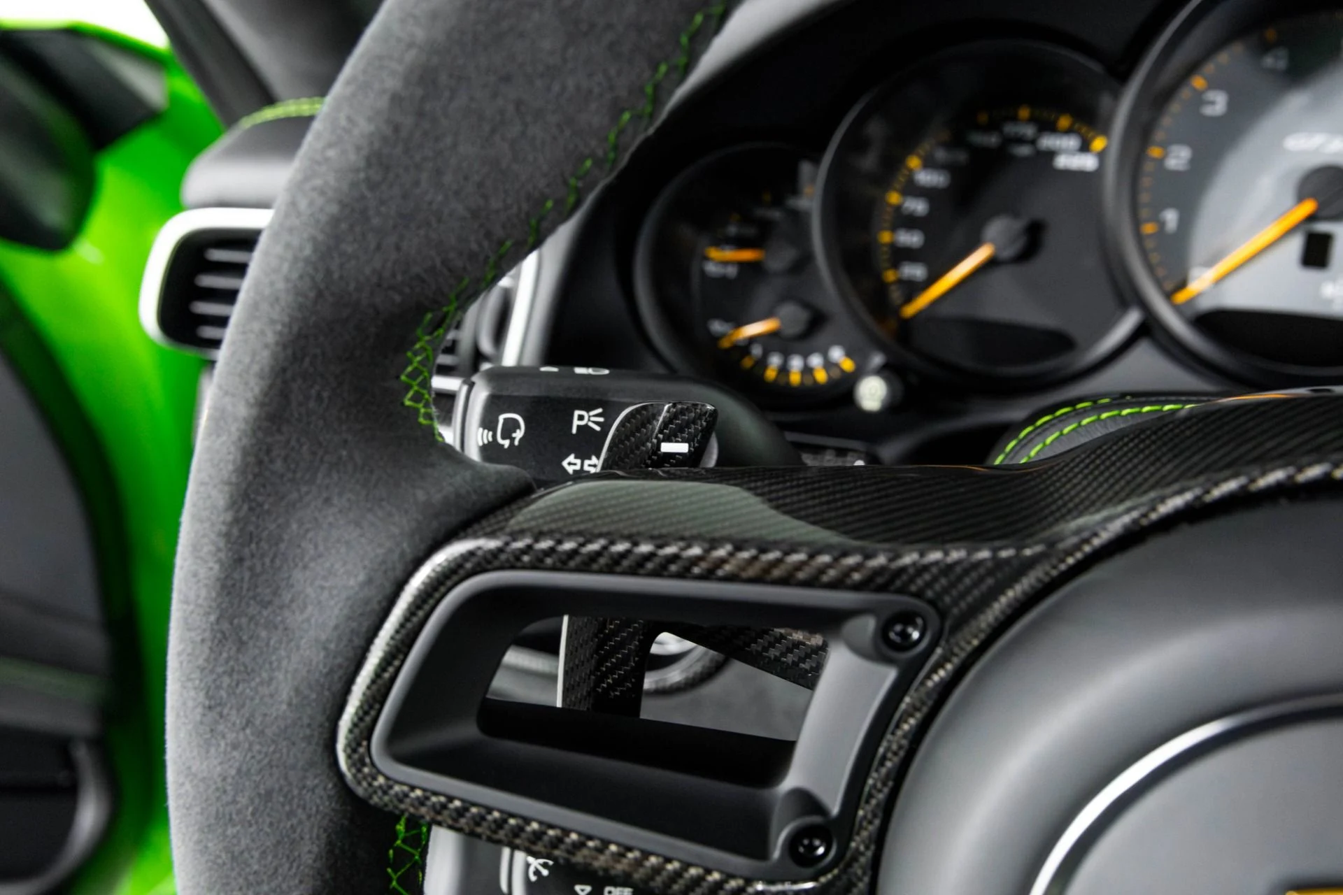 mph019_2815491678_Used_2019_Porsche_911_GT_3_RS_1763595271_bfbab05e60