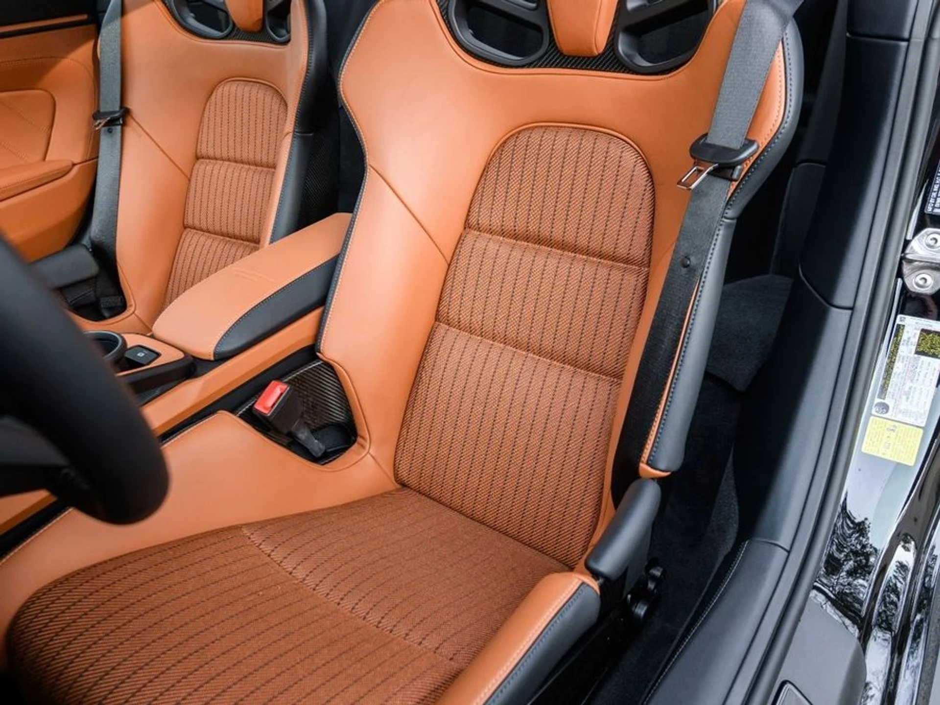 mph019_2820153468_0c19d8f3_2c40_4adb_833b_7d7e239e0cd4_9ec18a8b62