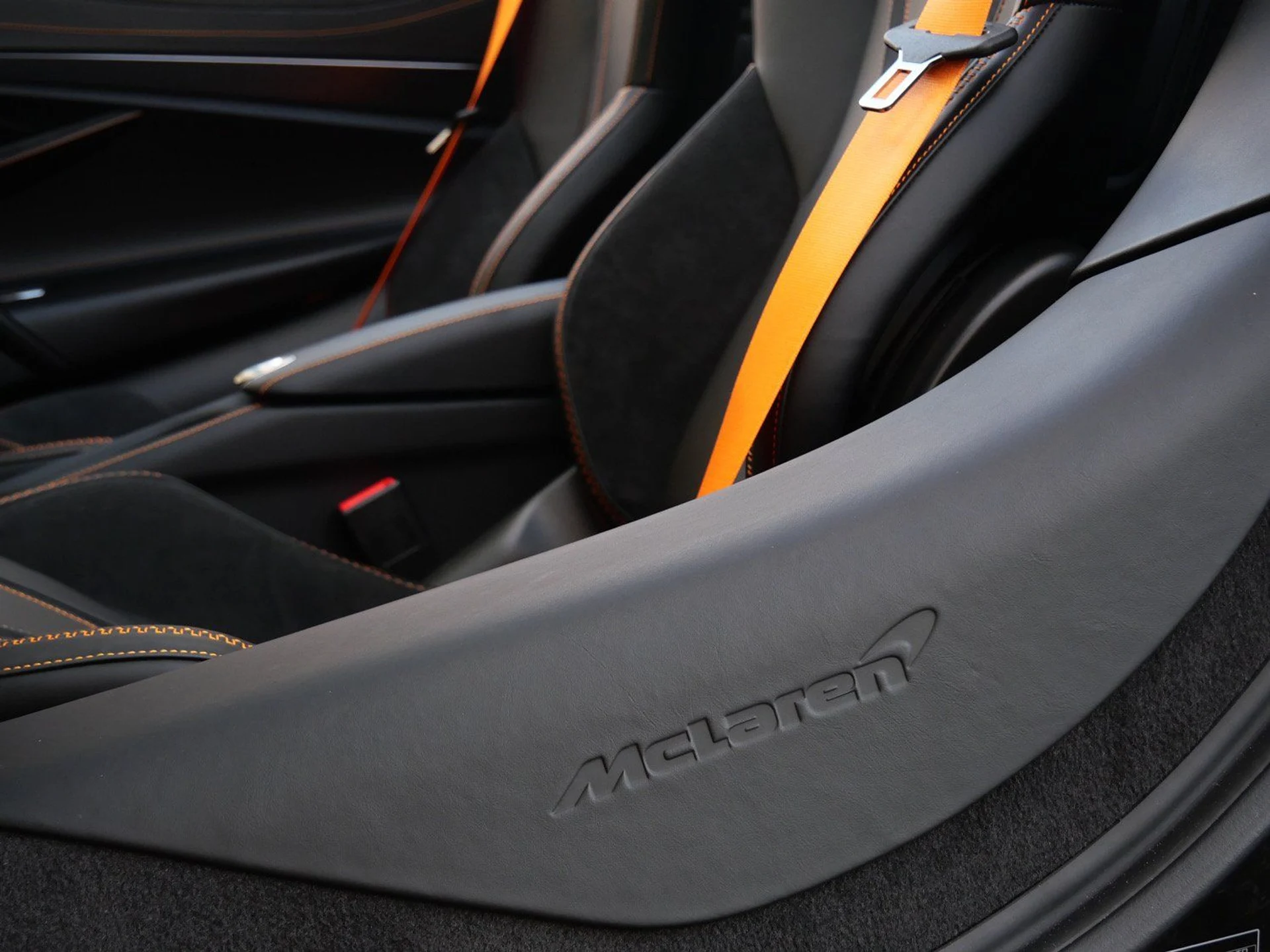 mph019_2827061082_00b92606ed80de5450410b5da320c3cfx_821eebe99d