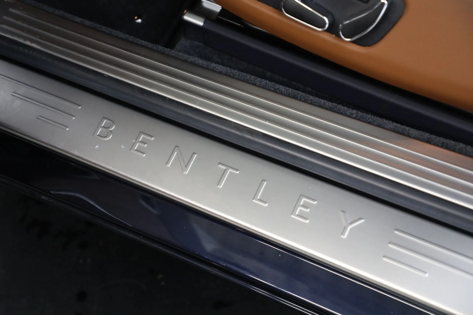 mph019_2828753366_Used_2013_Bentley_Continental_GT_V8_3d32402256